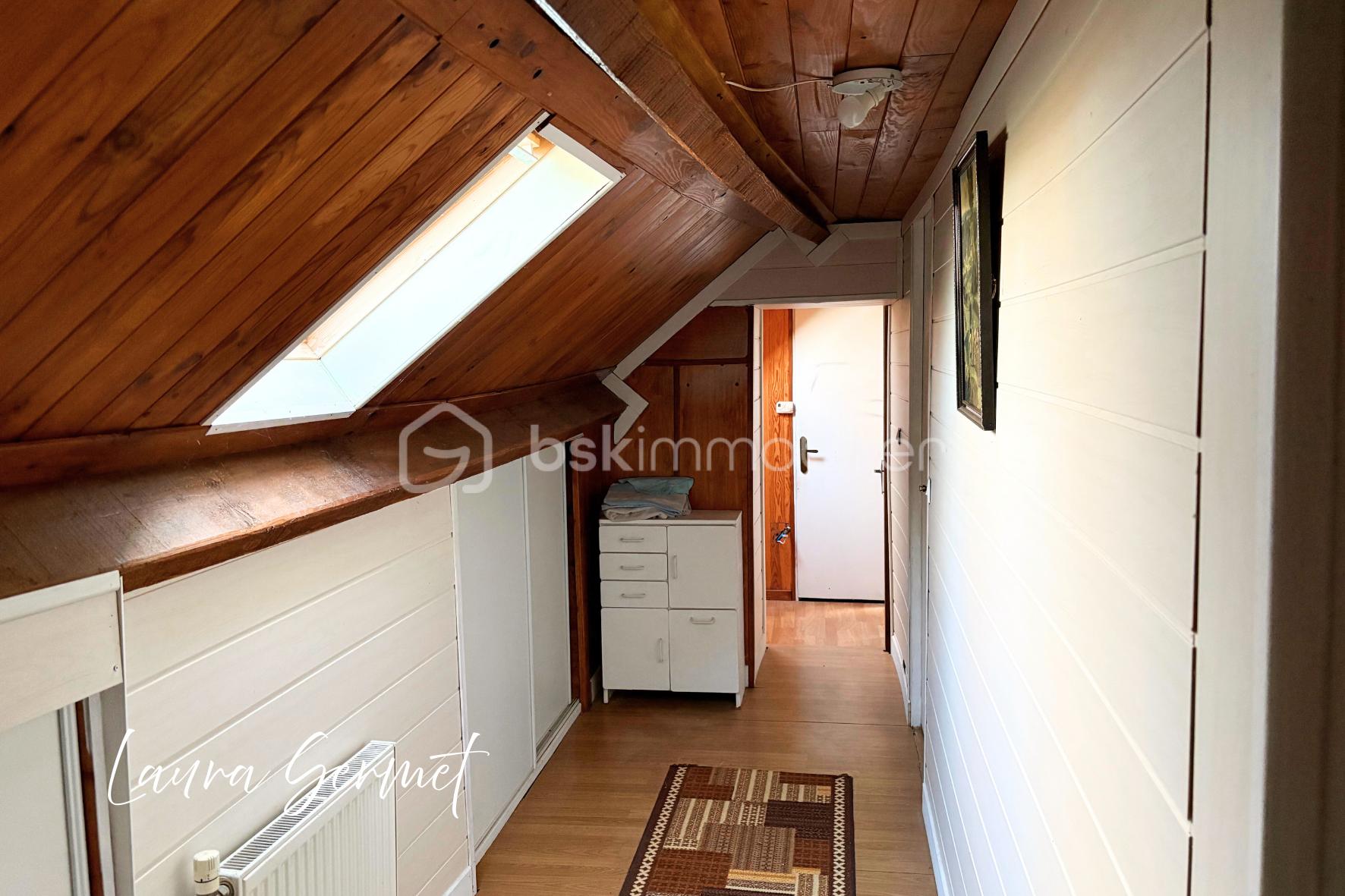 Maison ancienne de 110 m² - 1000001027.png