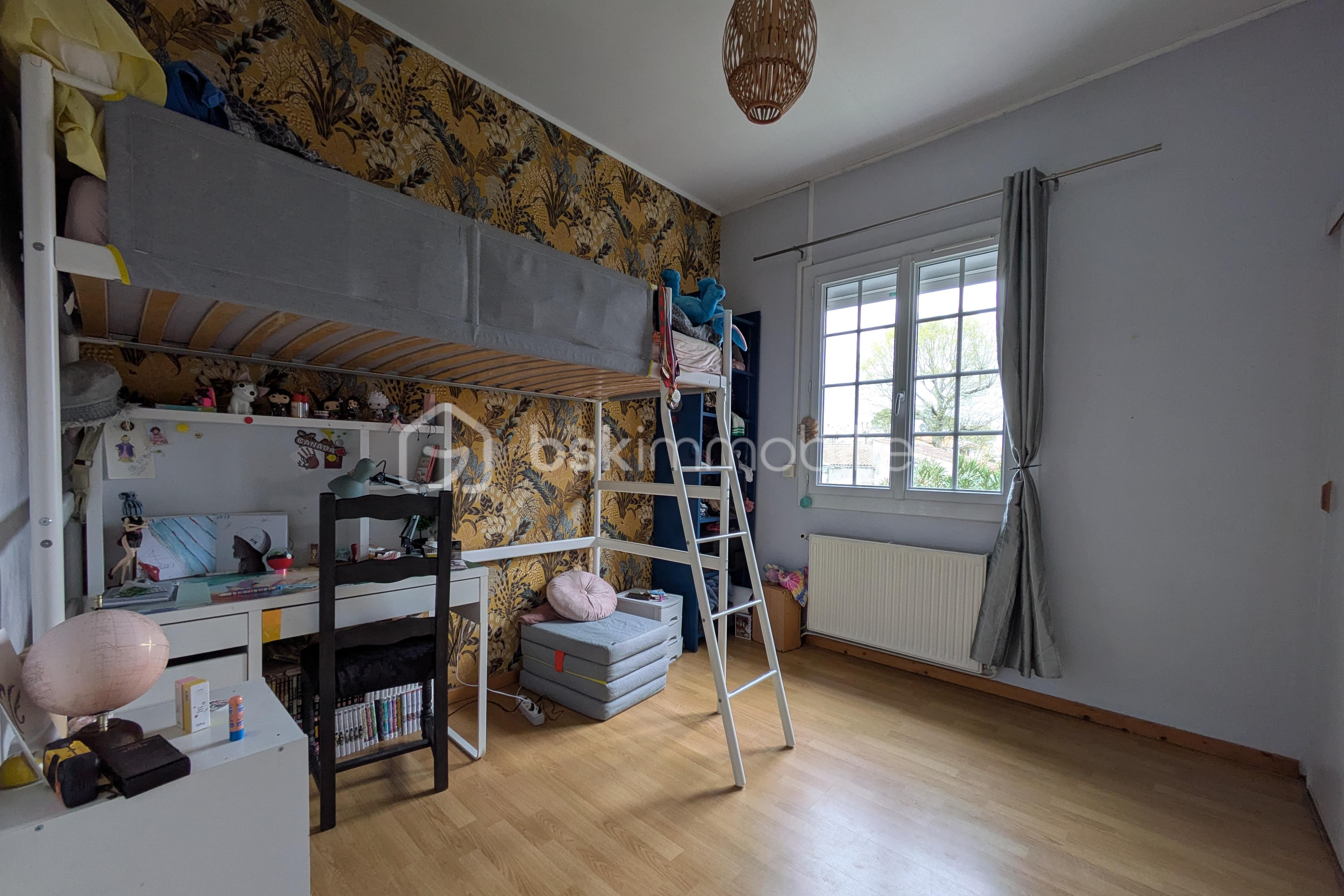 Maison traditionnelle de 212 m² - 5 - Chambre 2.jpg