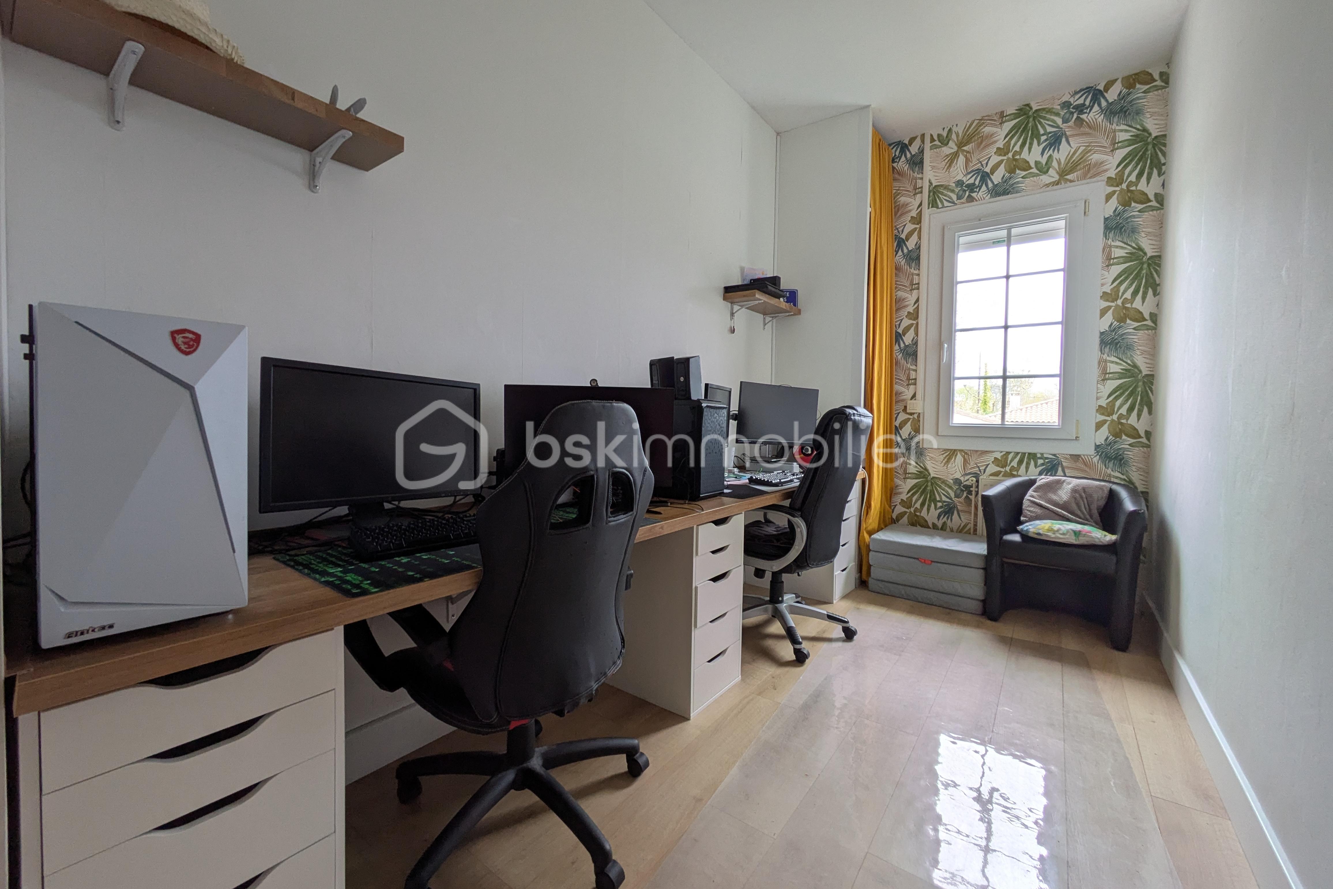 Maison traditionnelle de 212 m² - 6 - Bureau.jpg