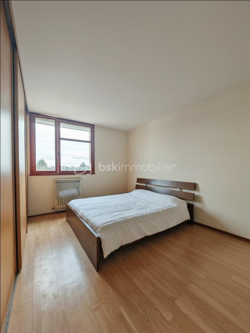 Appartement de 90 m² - Ch01 retouchée IA Cadastre et recadrée.jpg