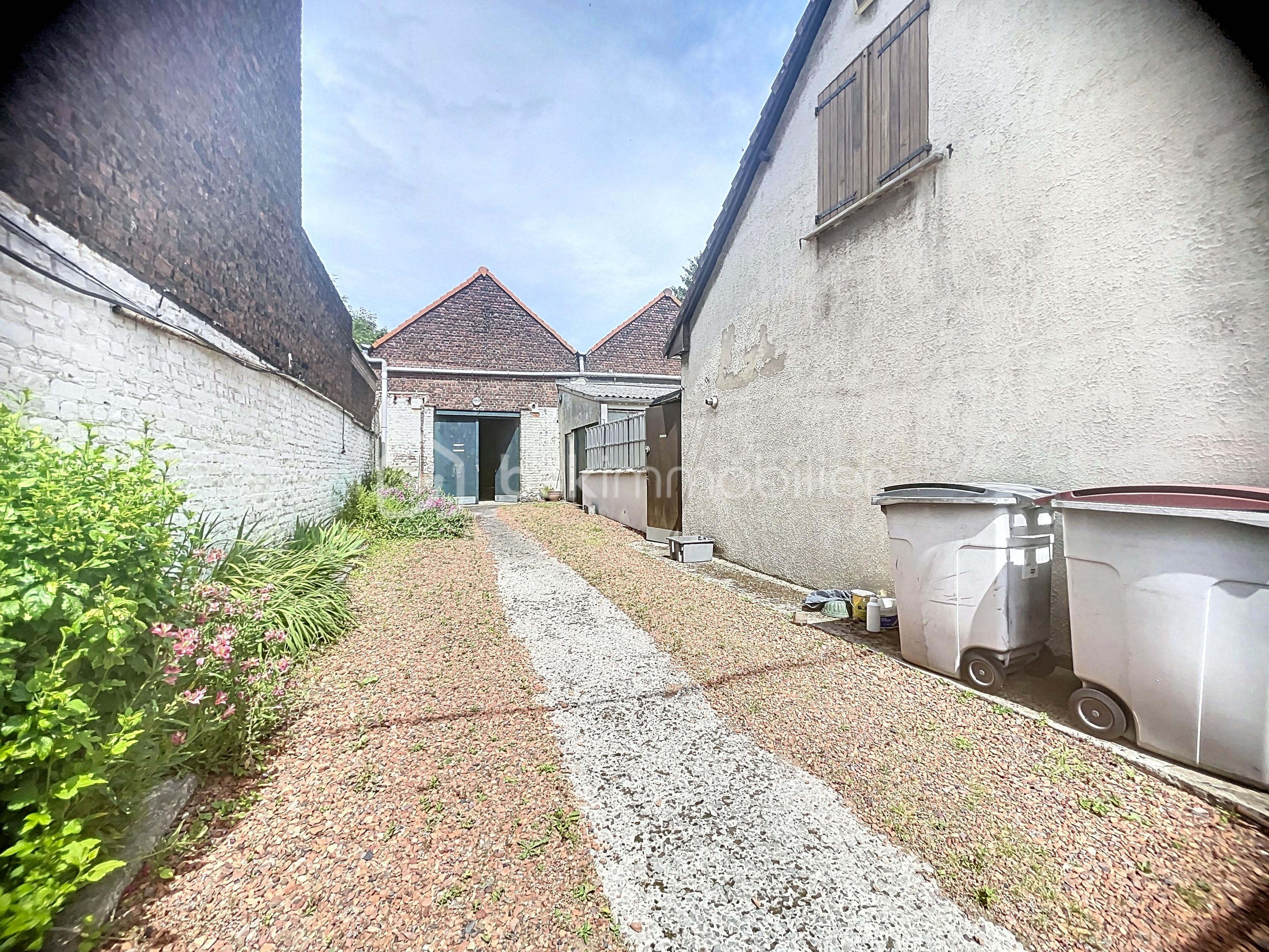Immeuble de 400 m² - entrepot-bouche_00003.jpg