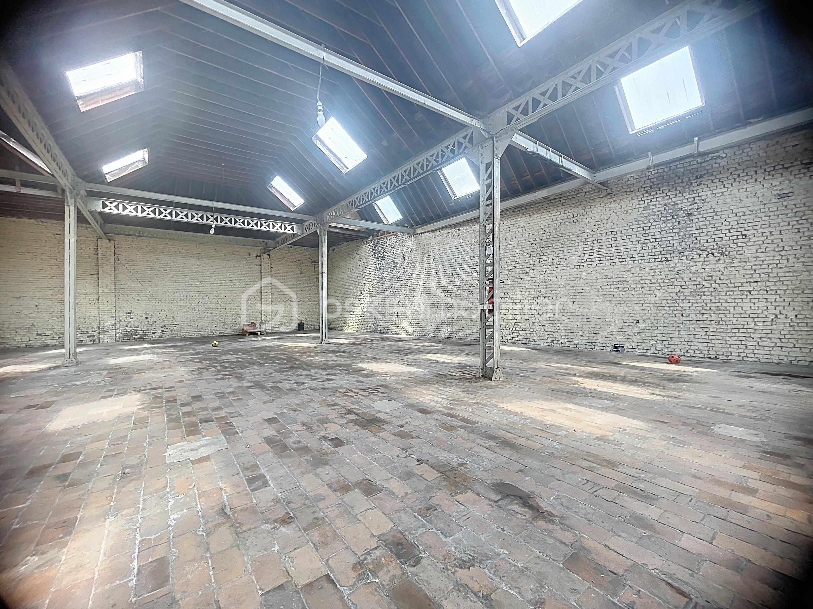 Immeuble de 400 m² - entrepot-bouche_00001.jpg
