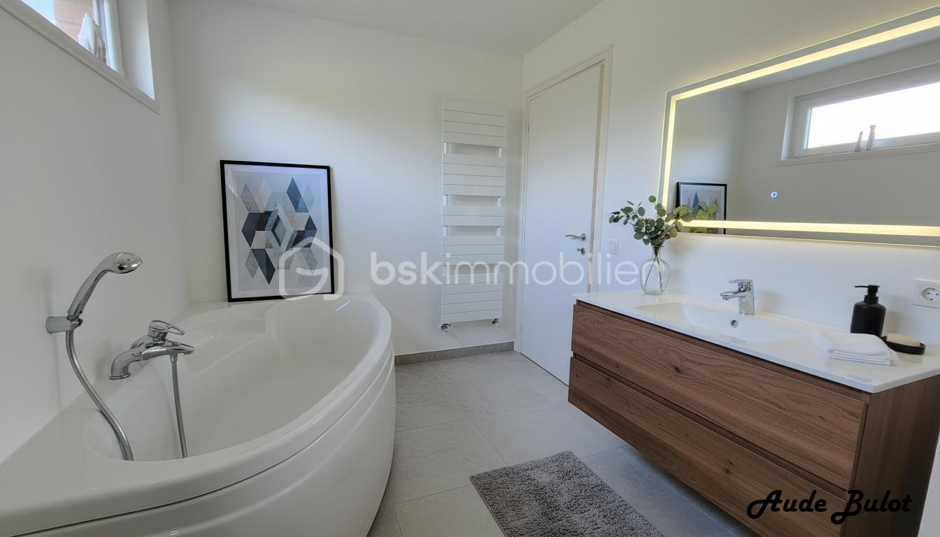 Maison de 190 m² - SDB BAS CYSOING.jpg