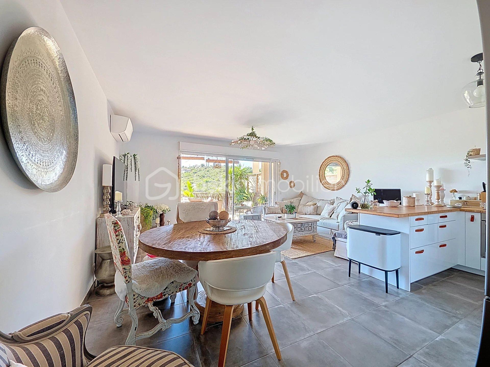 Appartement de 55 m² - pXviXtBpUOTpcEBPKbjQuMbP4UoHdPYggGIFK2Wv.jpg