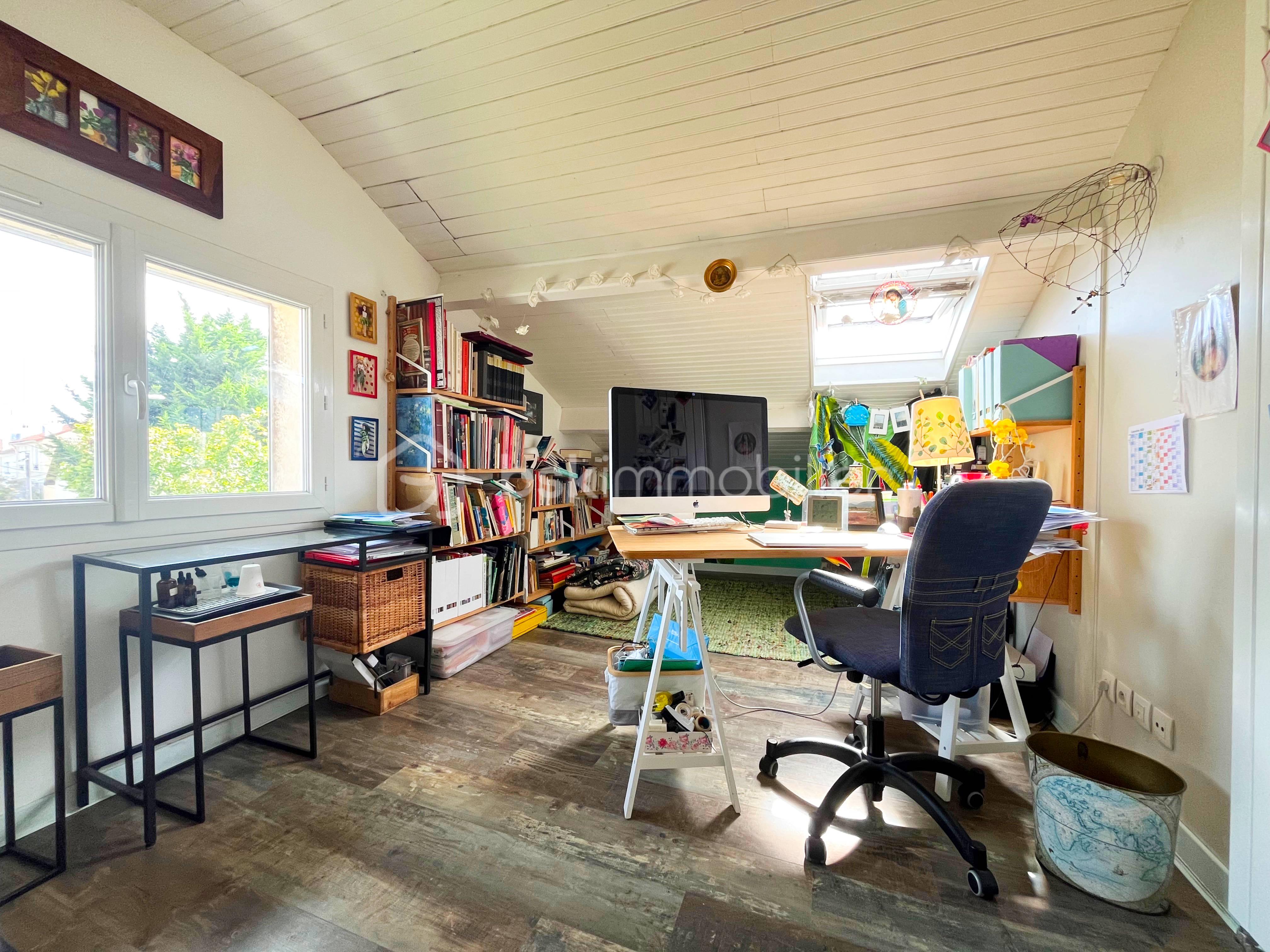 Maison de 210 m² - Bureau Chambre 3.jpg