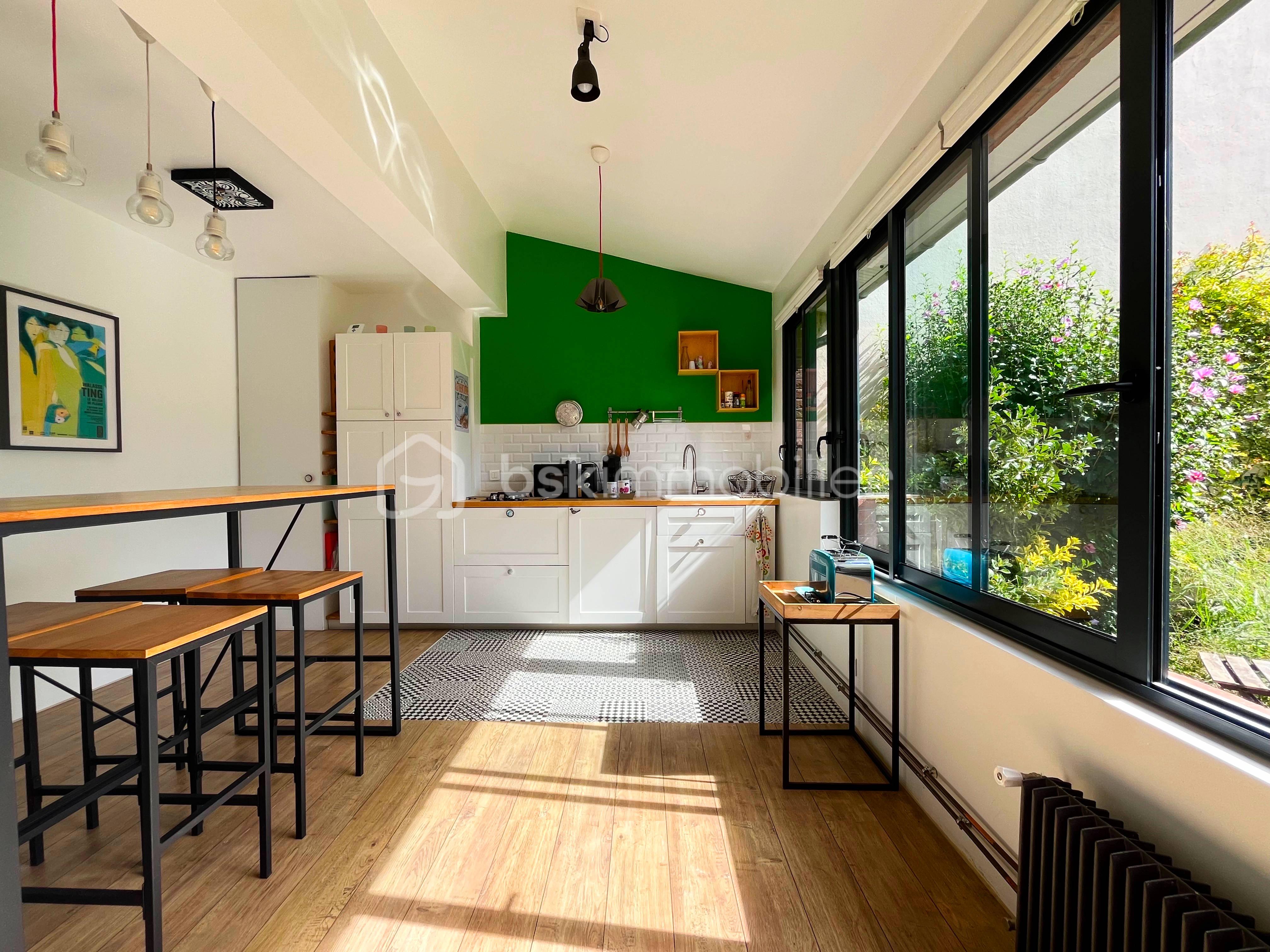 Maison de 210 m² - Cuisine dépendance.jpg