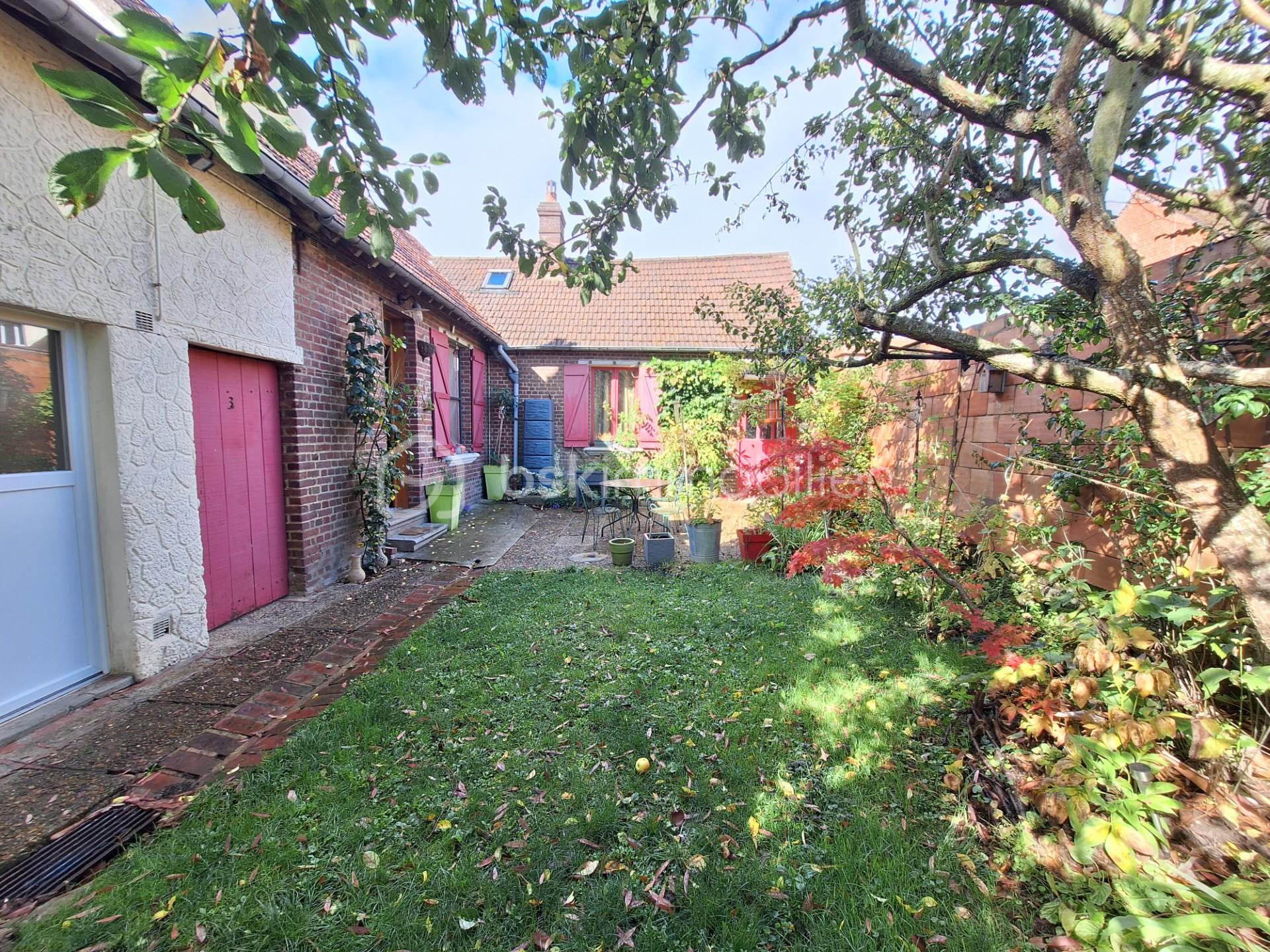 Maison de 110 m² - COUR INTERIEURE.jpg