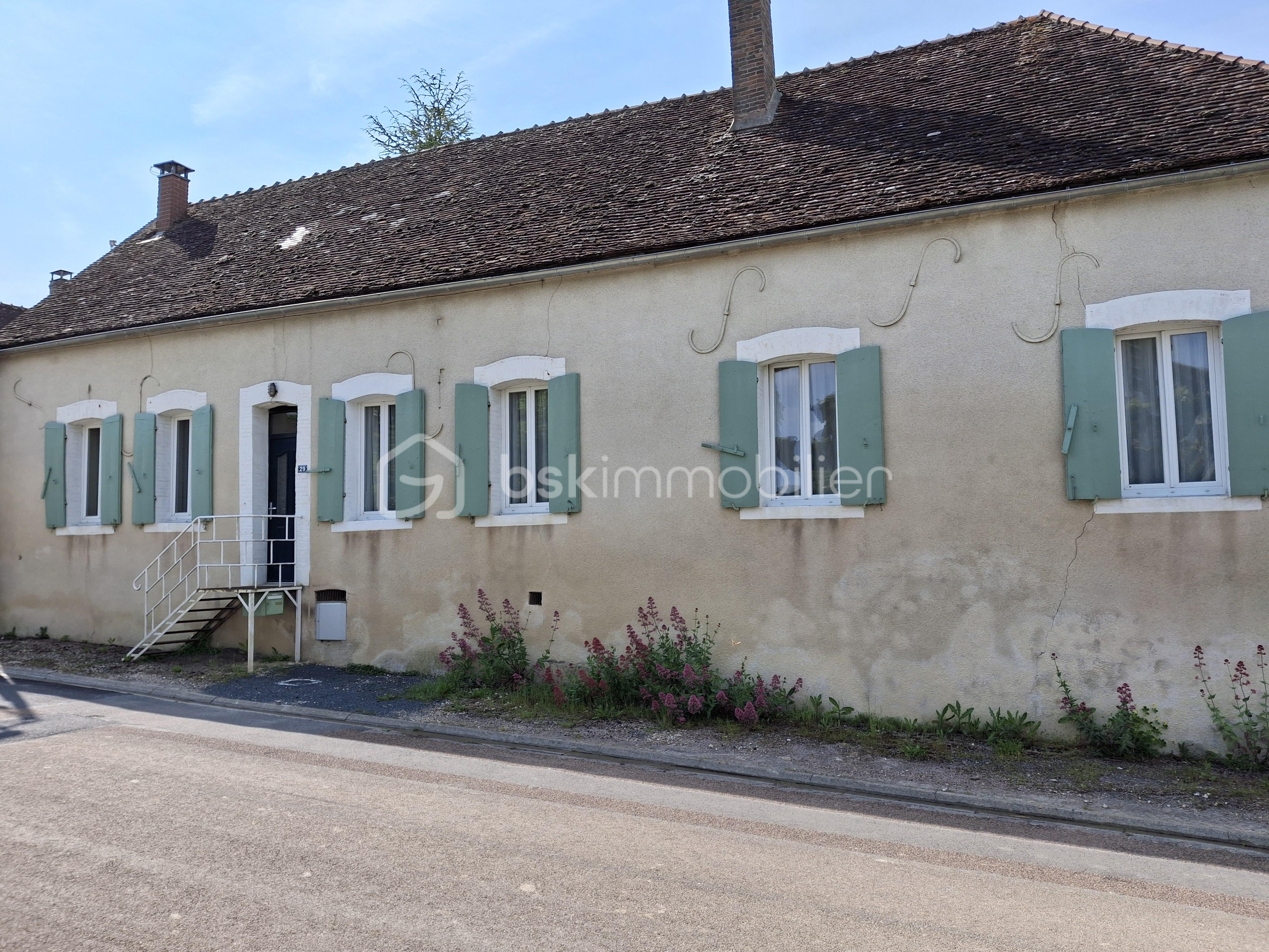 Photo façade rue.jpg