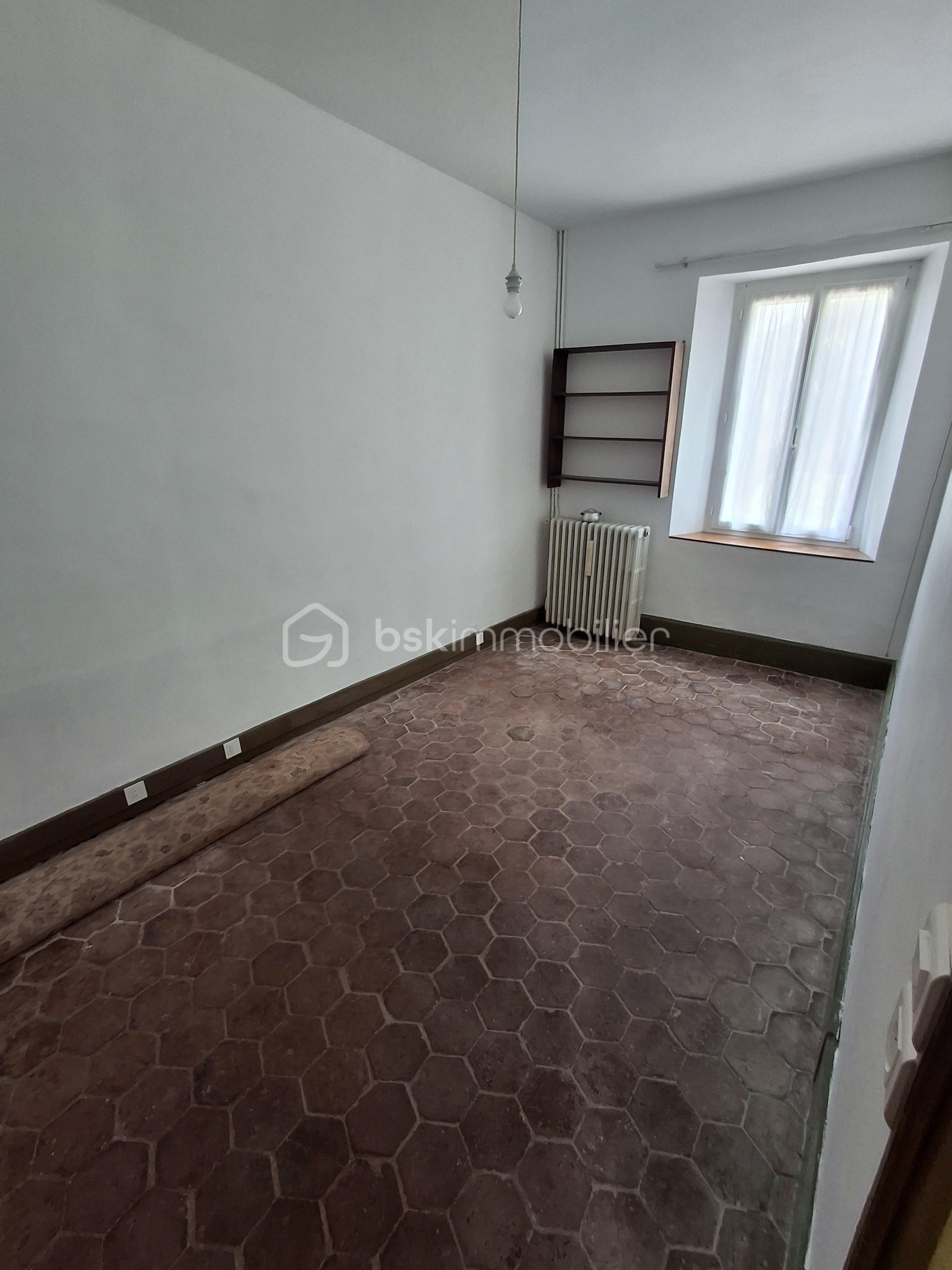 chambre petite.jpg