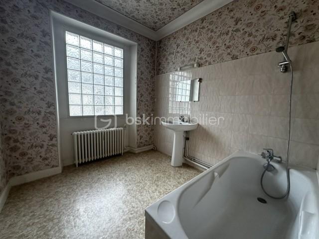9a4200cf-7fb3-4200-b275-f220ed3b5de8.jpg