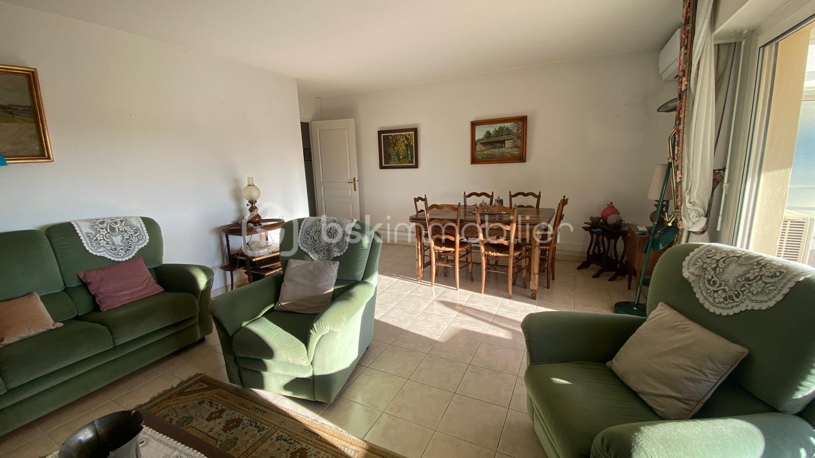 241822-SALON 2.jpg