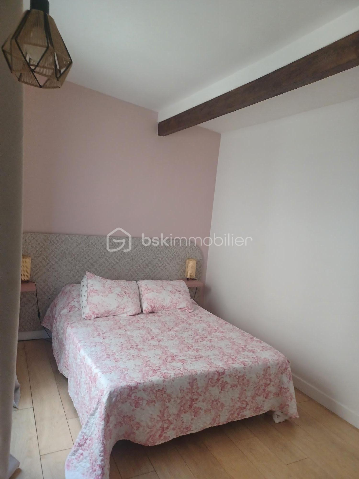 chambre appt coulon jpg.jpg