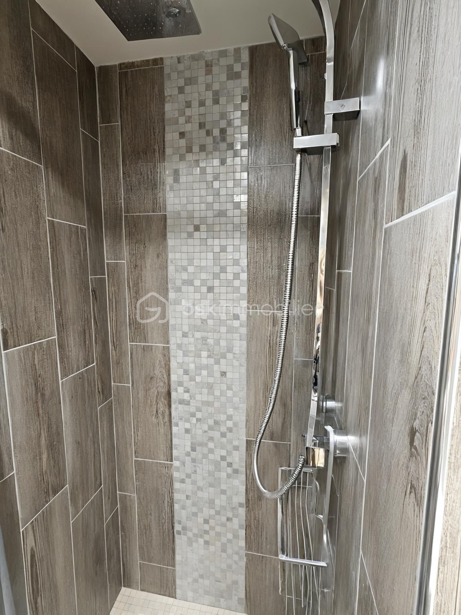 75a12b480cb65fe-1.jpg