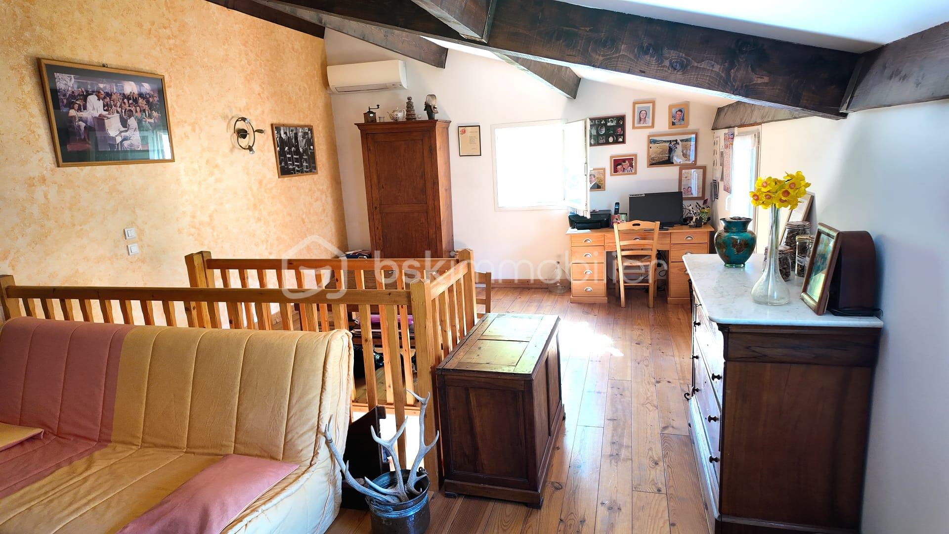 Maison traditionnelle de 99 m² - IMG-20250912-WA0002.jpg