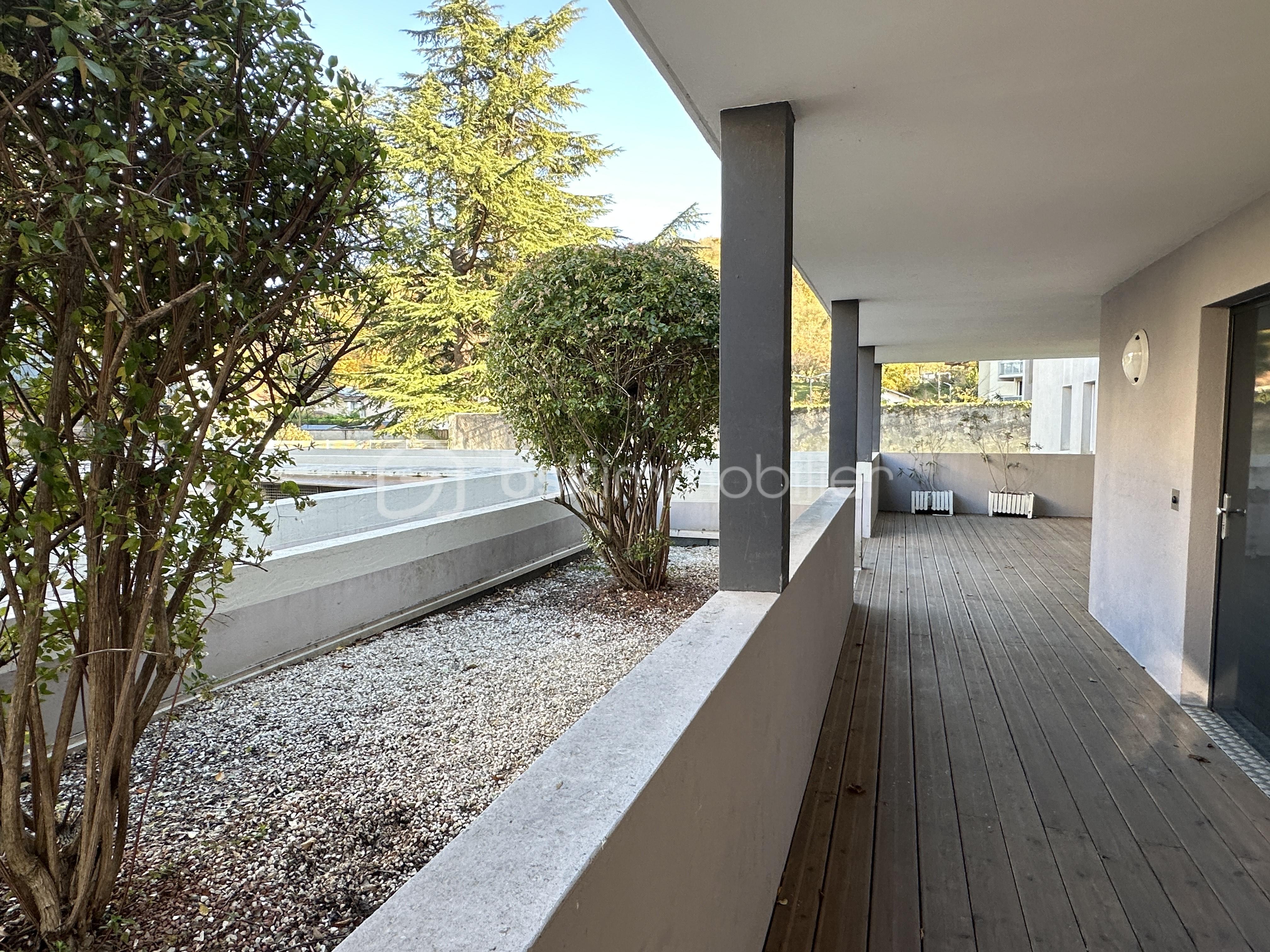 Appartement de 46,07 m² - ENTREE.jpeg