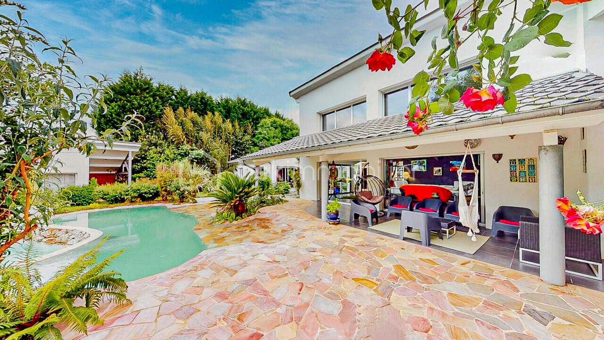Maison de 450 m² - 1.jpg