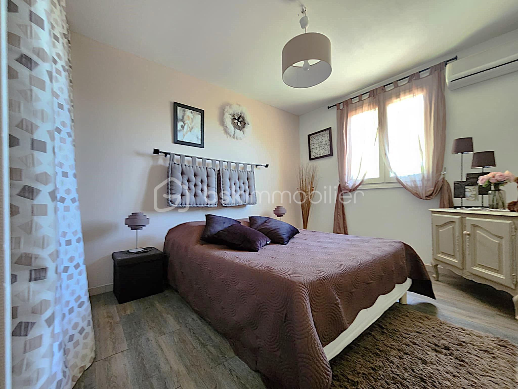 Villa de 163 m² - e4158320-2ac3-47b4-b260-29e32abe617b.jpg