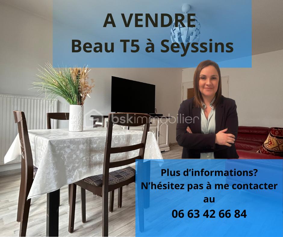 Patricia ACQUAVIVA 06 63 42 66 84 Un projet immobilier N’hésitez pas à me contacter-3.png
