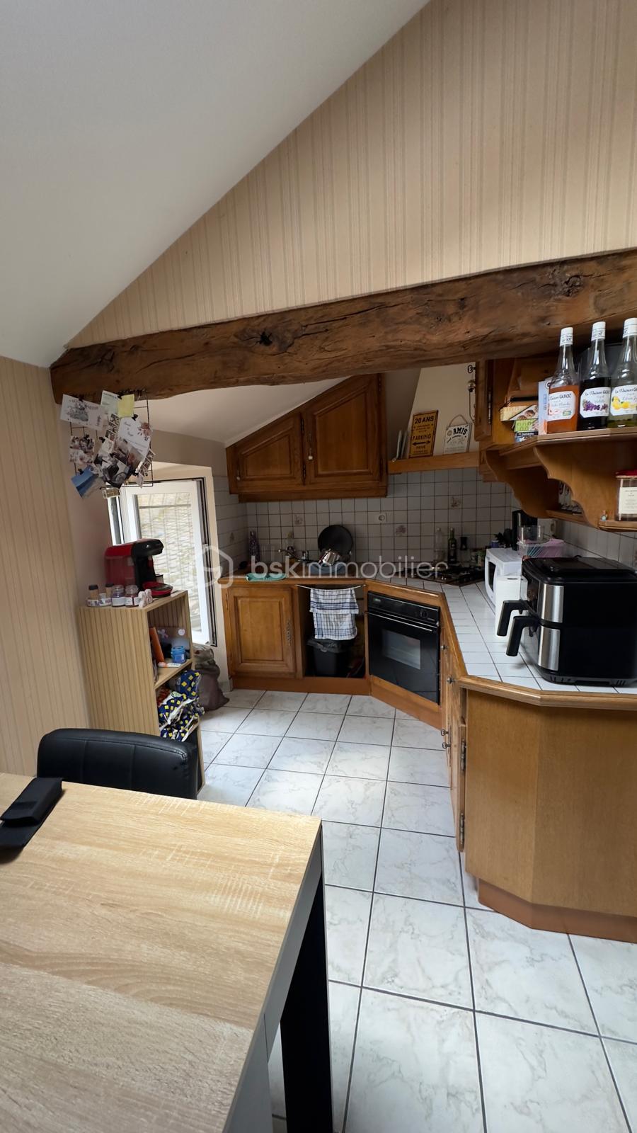Immeuble mixte de 147 m² - WhatsApp Image 2025-09-29 à 17.12.46_9c3da3c9.jpg