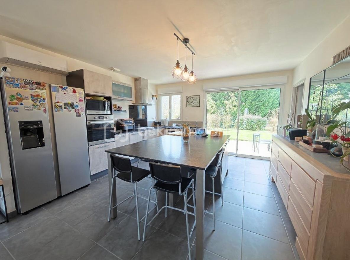 Maison de 100 m² - rKR4B3QG.jpeg