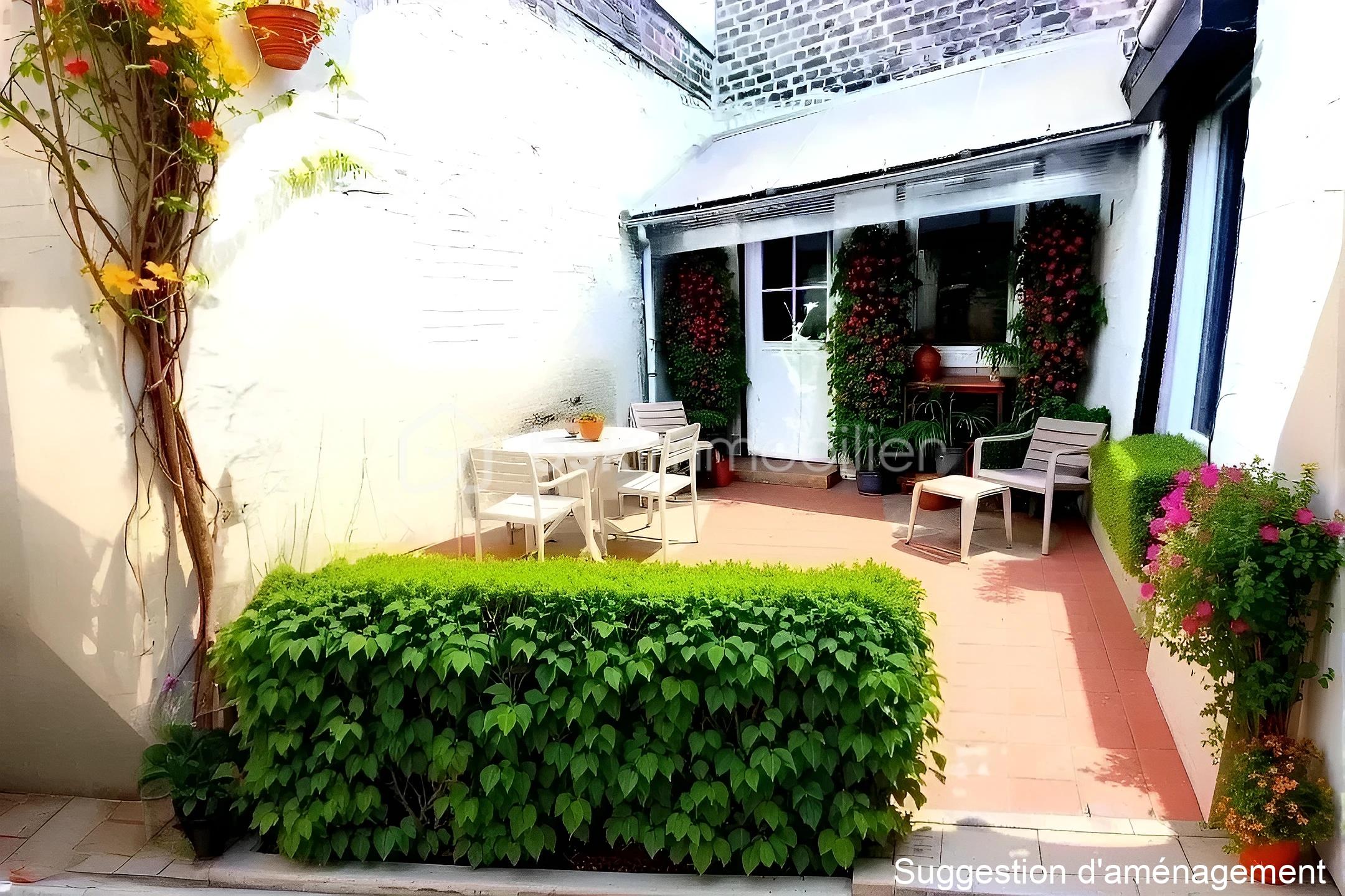 Maison de ville de 70,20 m² - HB SEV OKOKOK COUR FLEURIE MEUBLEE.jpg