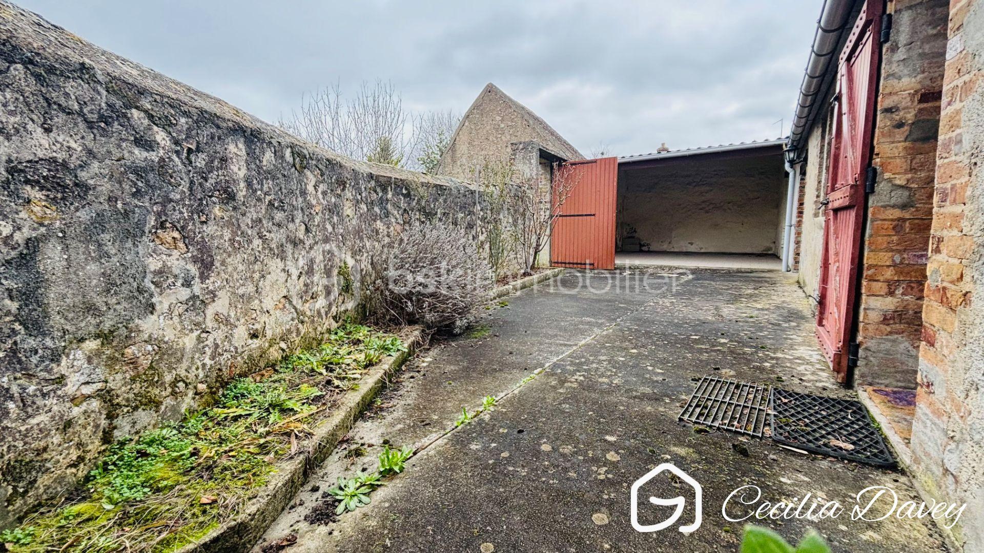 Maison de village de 95 m² - Copie de Copie de Copie de Blue Green Corporate Real Estate Presentation.pdf - 2026-01-22T172017.293.jpg