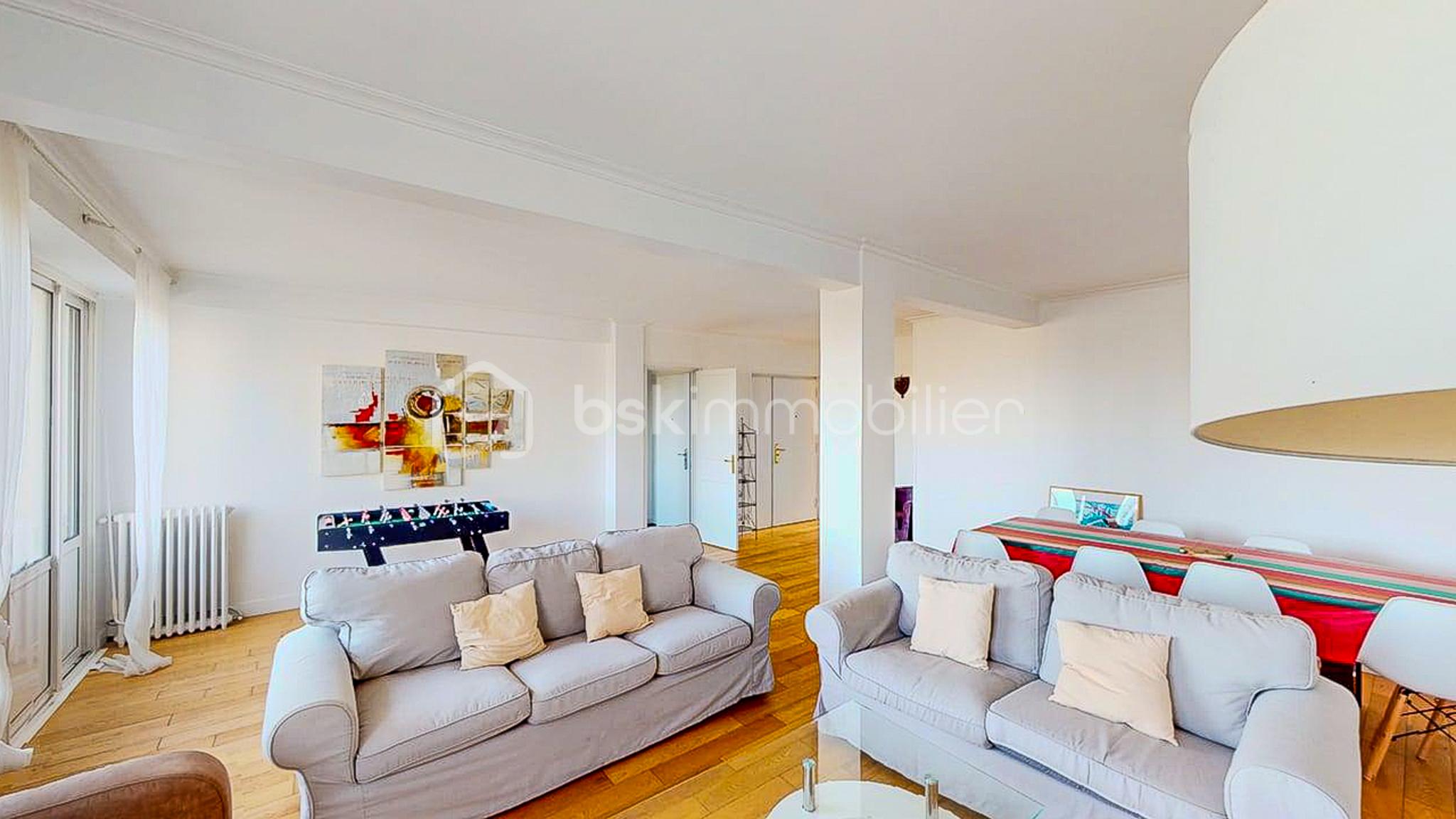 Appartement de 102 m² - T4-avec-balcon-Centre-ville-de-Bayonne-11282025_143208.jpg