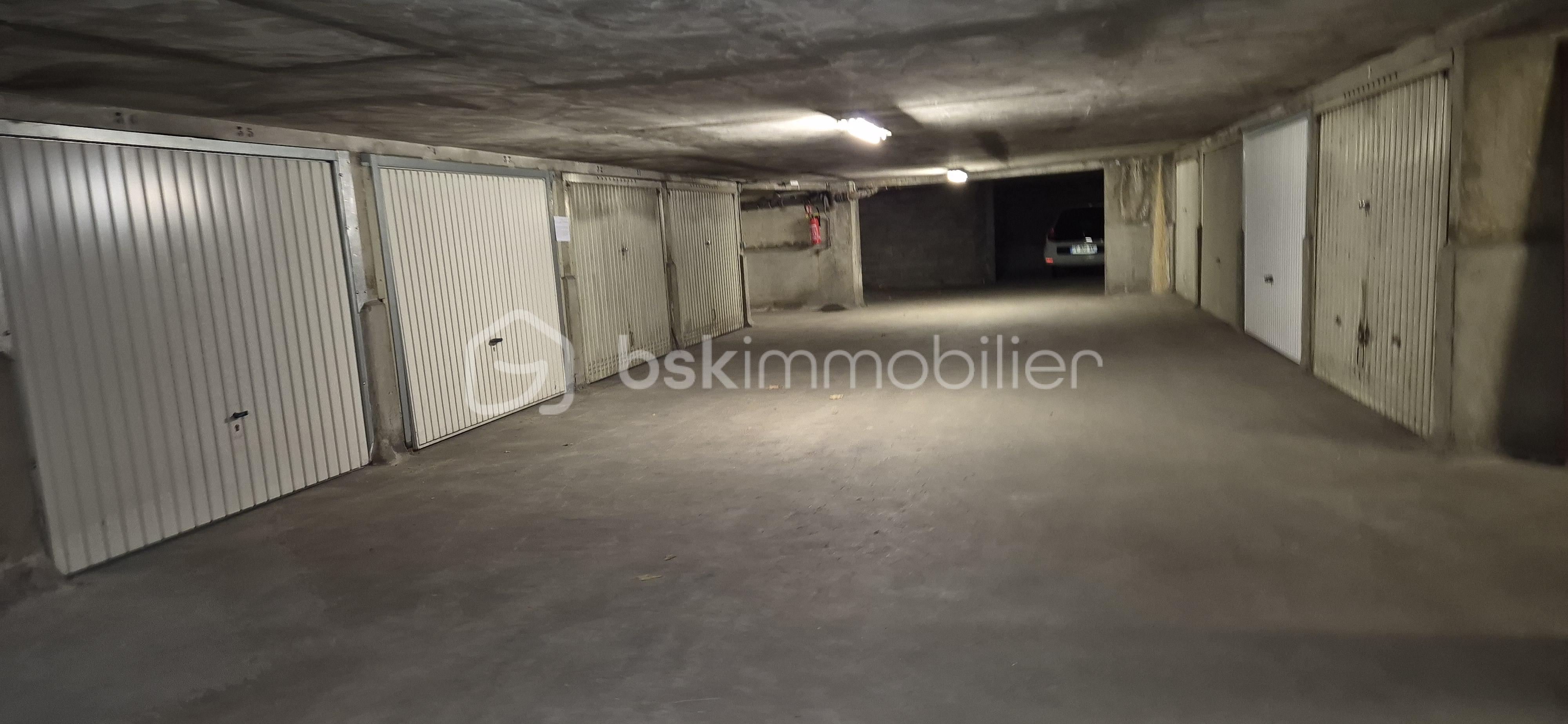 Parking de 24 m²
