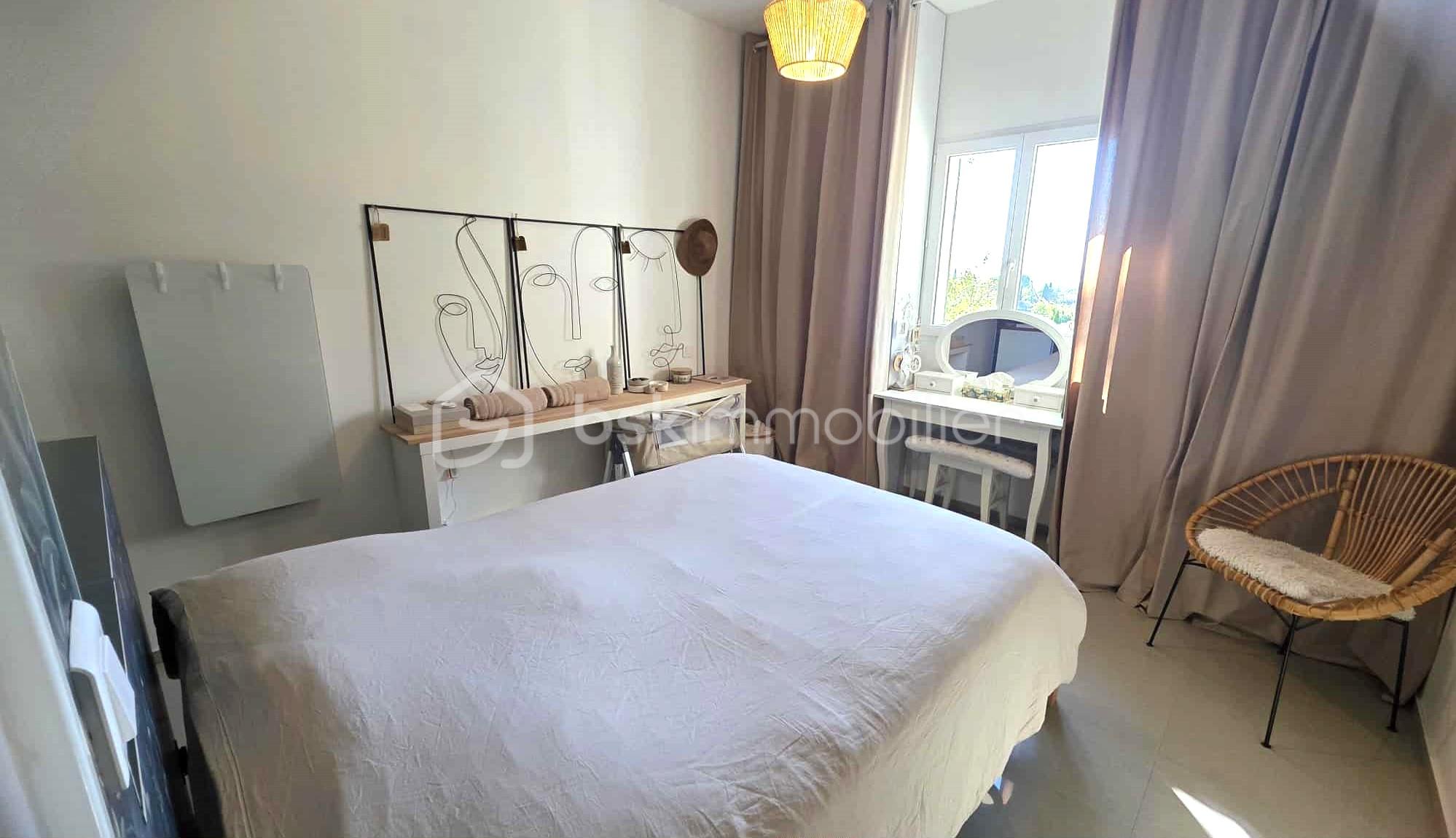 Maison contemporaine de 150 m² - fa662313-ecb9-40ce-9aea-c81b3d031632.jpg