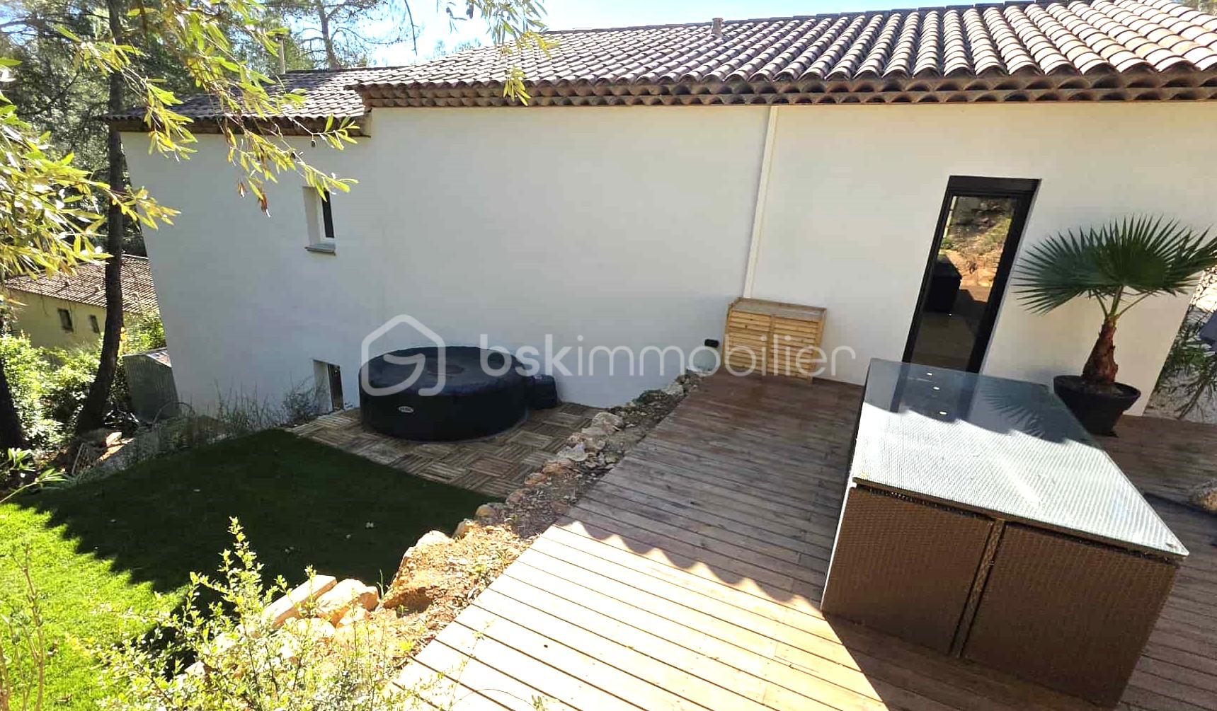 Maison contemporaine de 150 m² - 567fad7d-4f3f-481a-b90f-1e92dc874b15.jpg