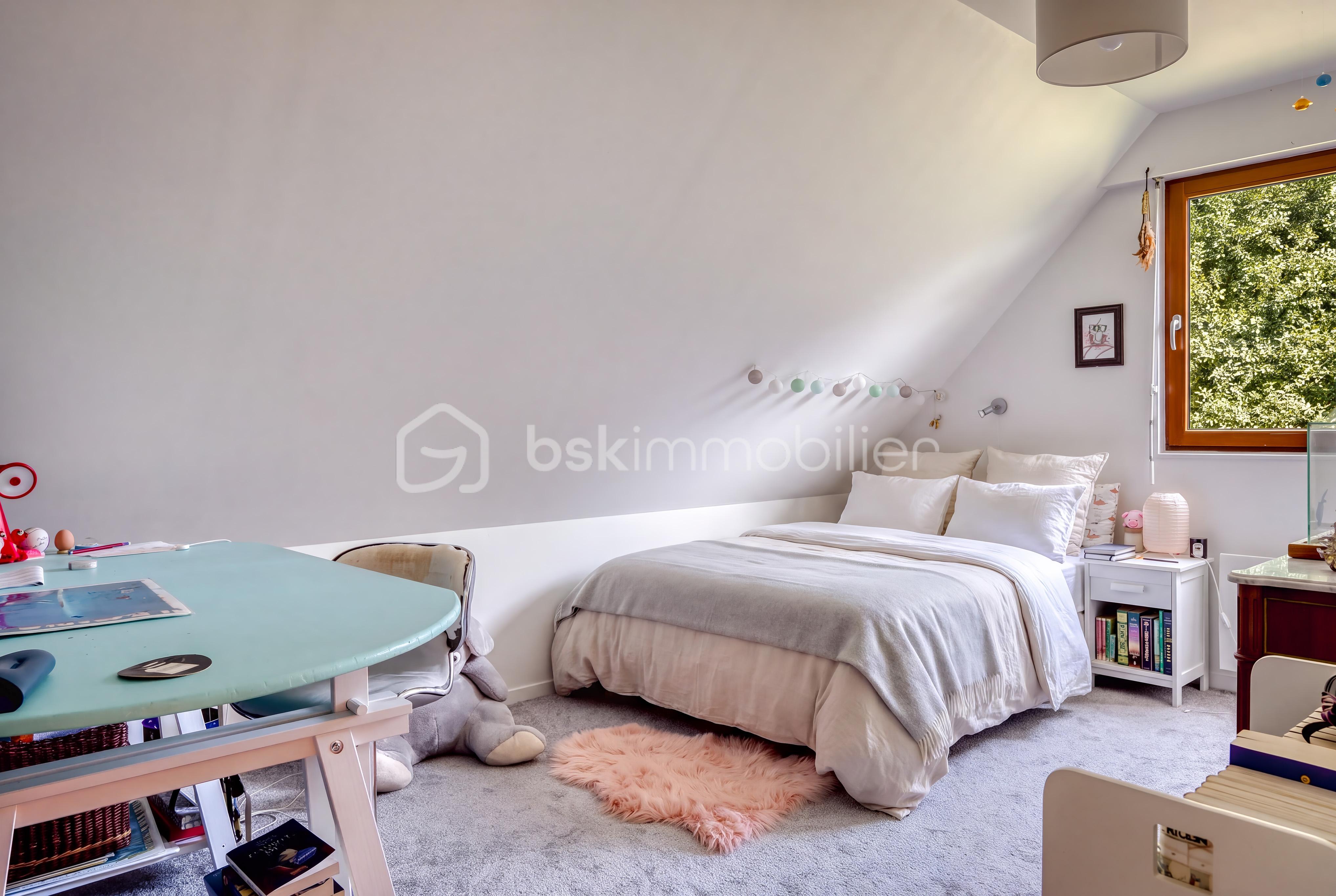 166A5880_Bed_Reset_Minimal_4K-Modifier.jpg