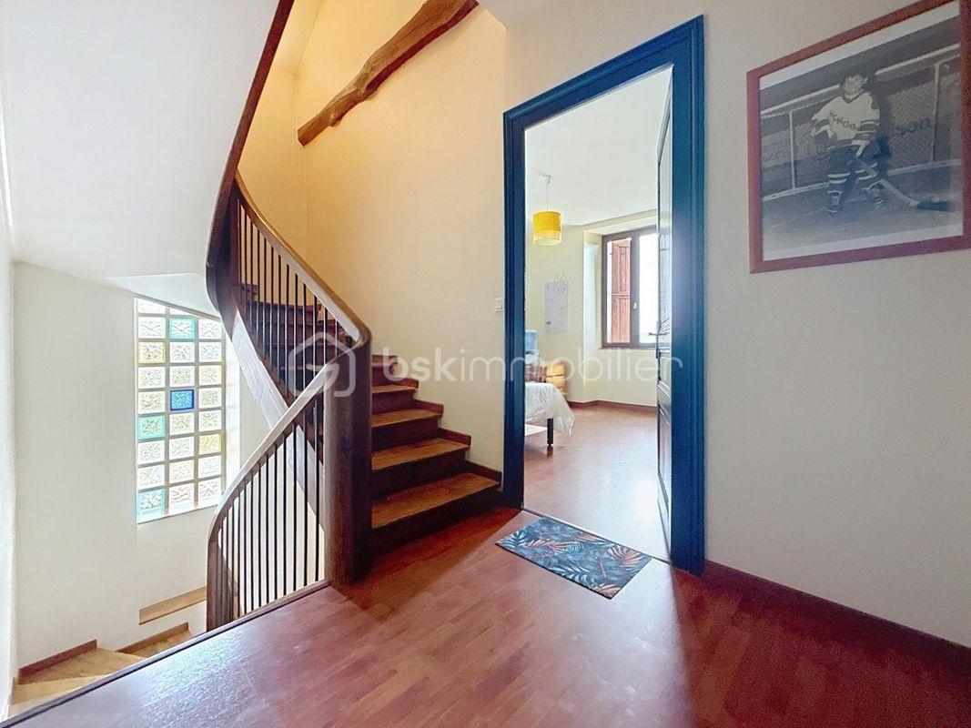 Maison de 223 m² - photo 1.jpg