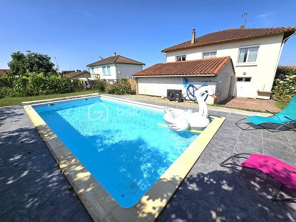 Maison 6 pièces 120 m² · à Saint-Denis-de-Pile · 120 m² · 180 000 €