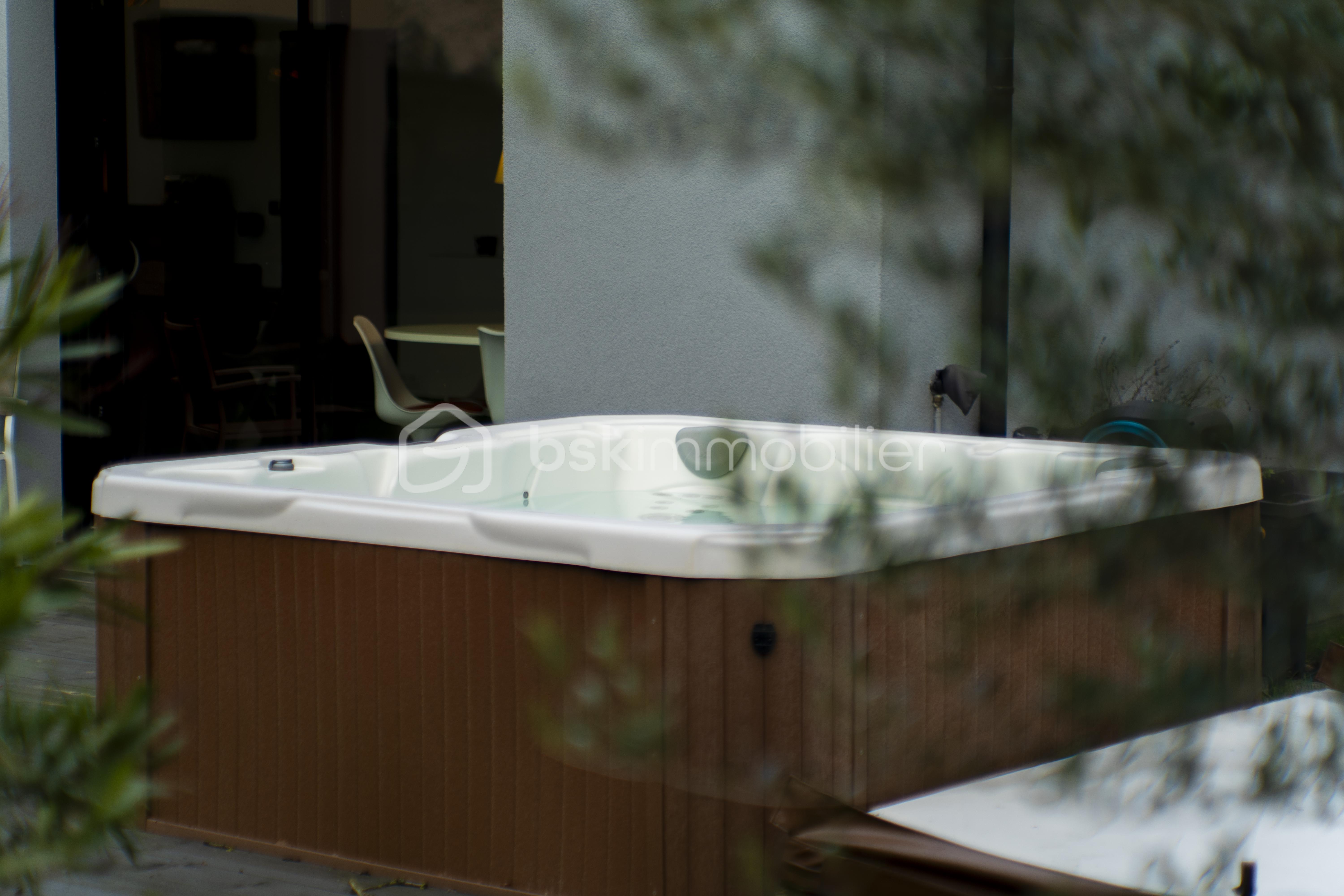 Maison d architecte de 281 m² - Close Up 4.png