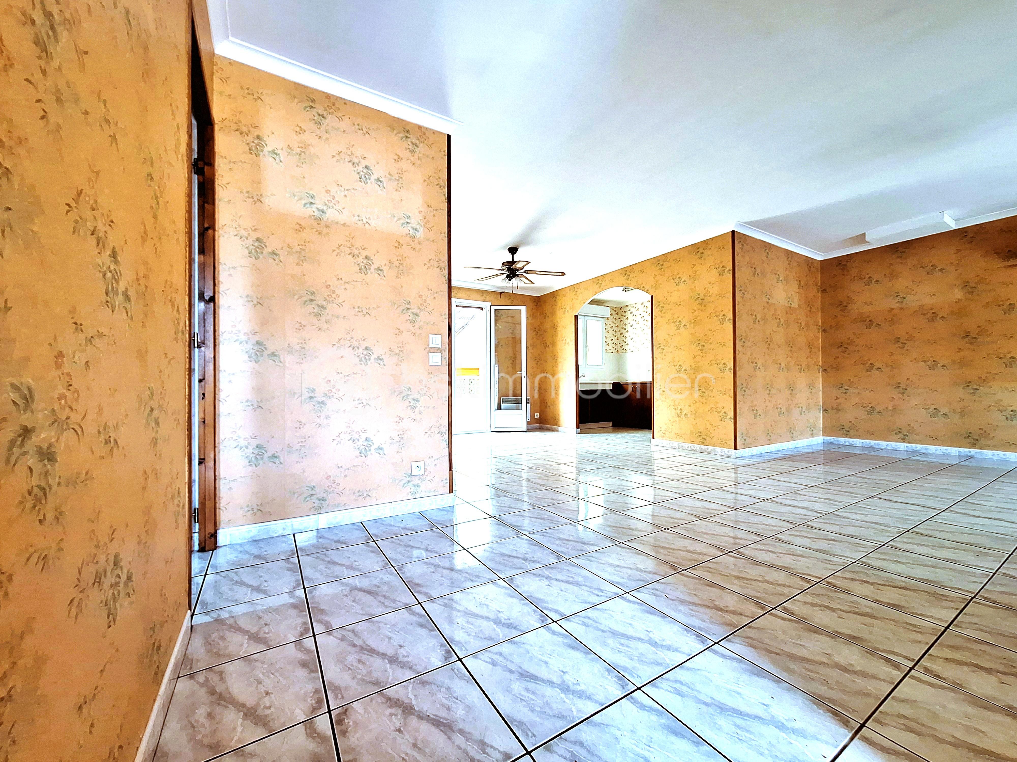 Maison traditionnelle de 137 m² - Lelong  (23).jpg