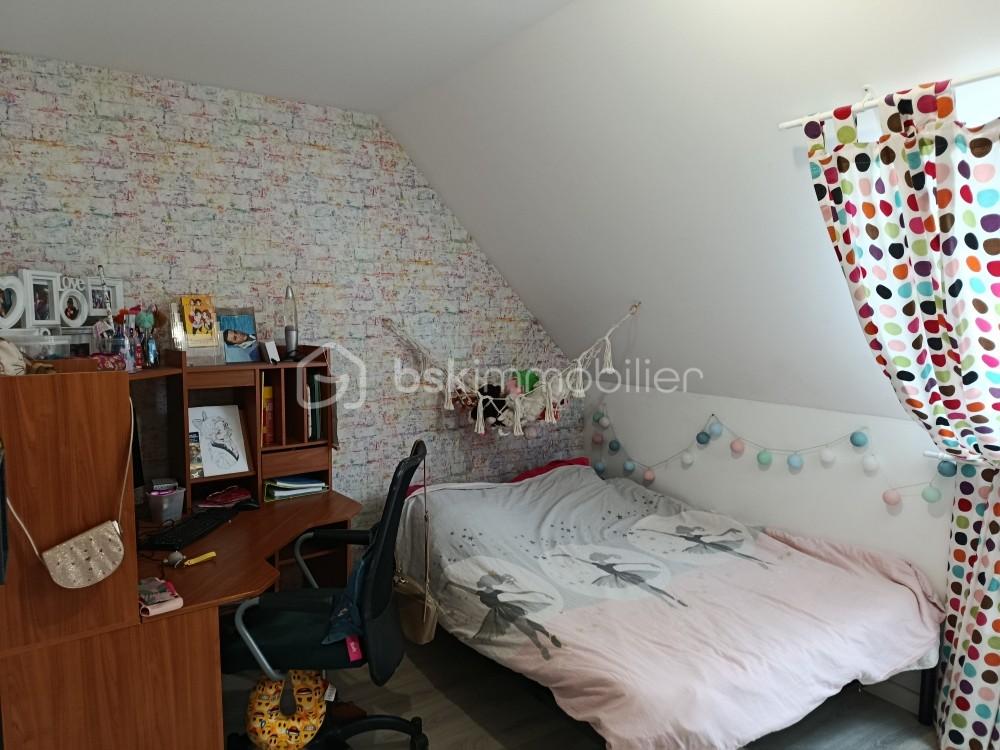 Maison traditionnelle de 102 m² - CHAMBRE FILLE.jpg