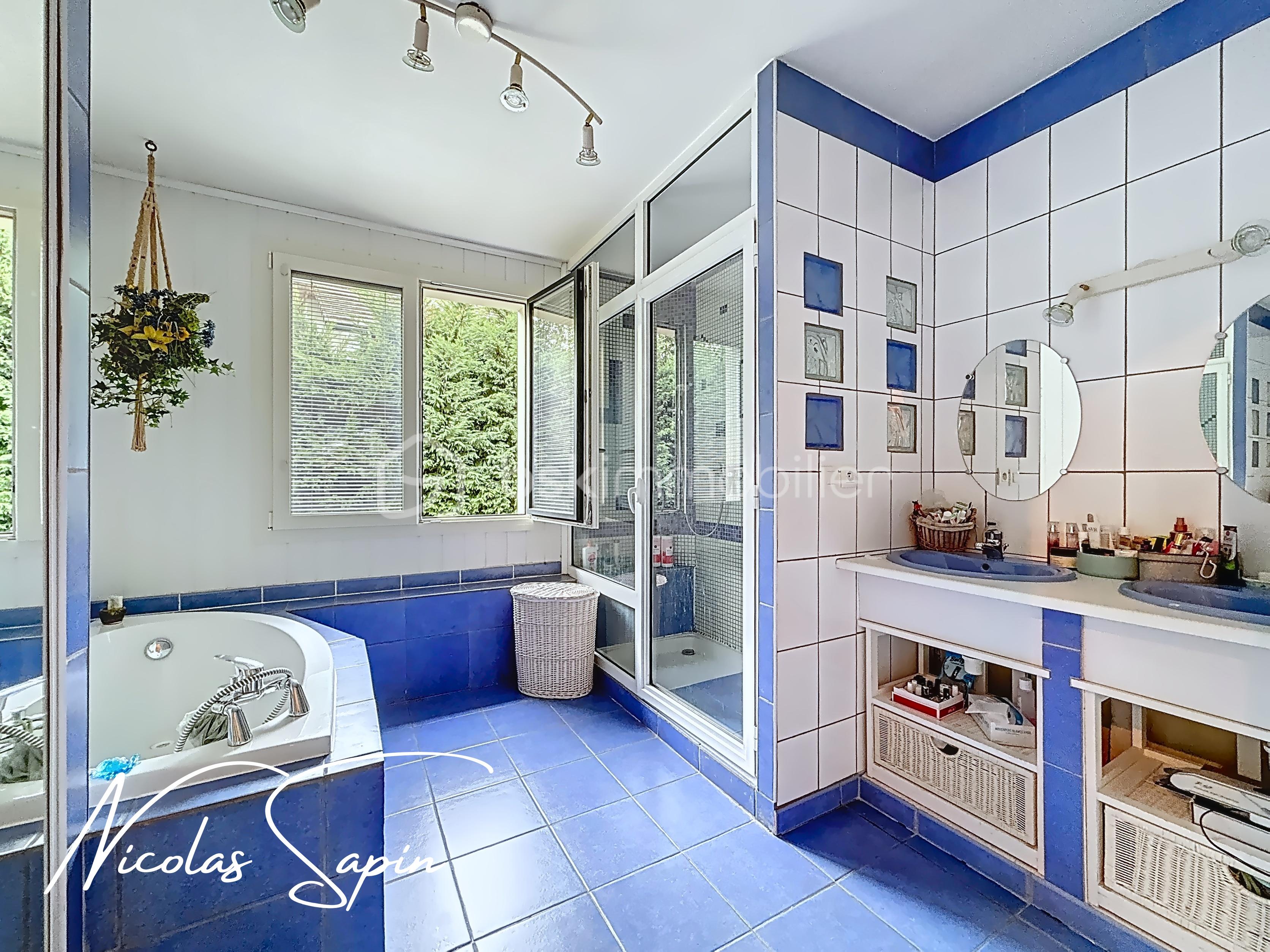 Maison de 160 m² - jarrie_00010.jpeg