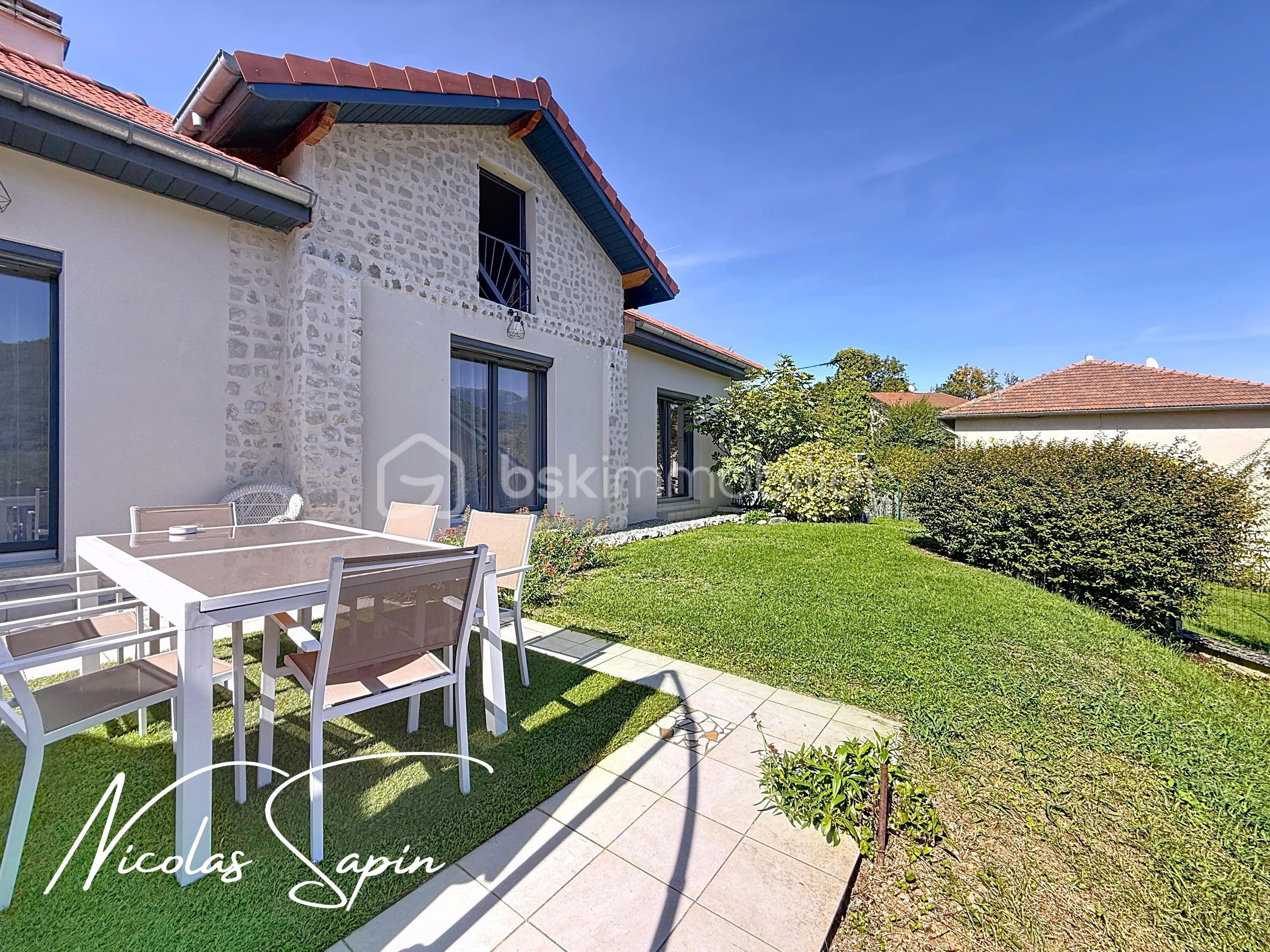 Maison de 160 m² - jarrie_00006.jpg