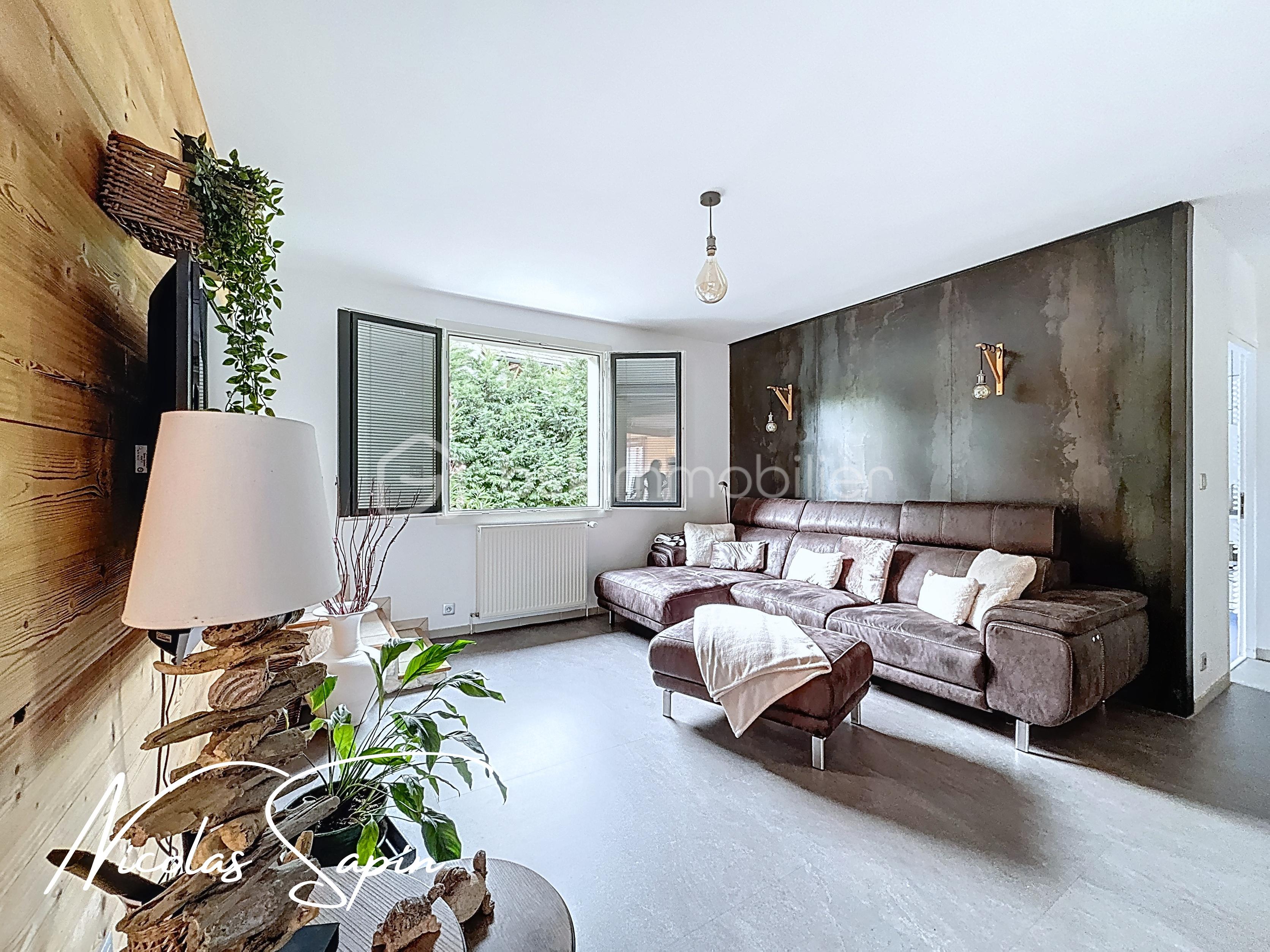 Maison de 160 m² - jarrie_00012.jpeg