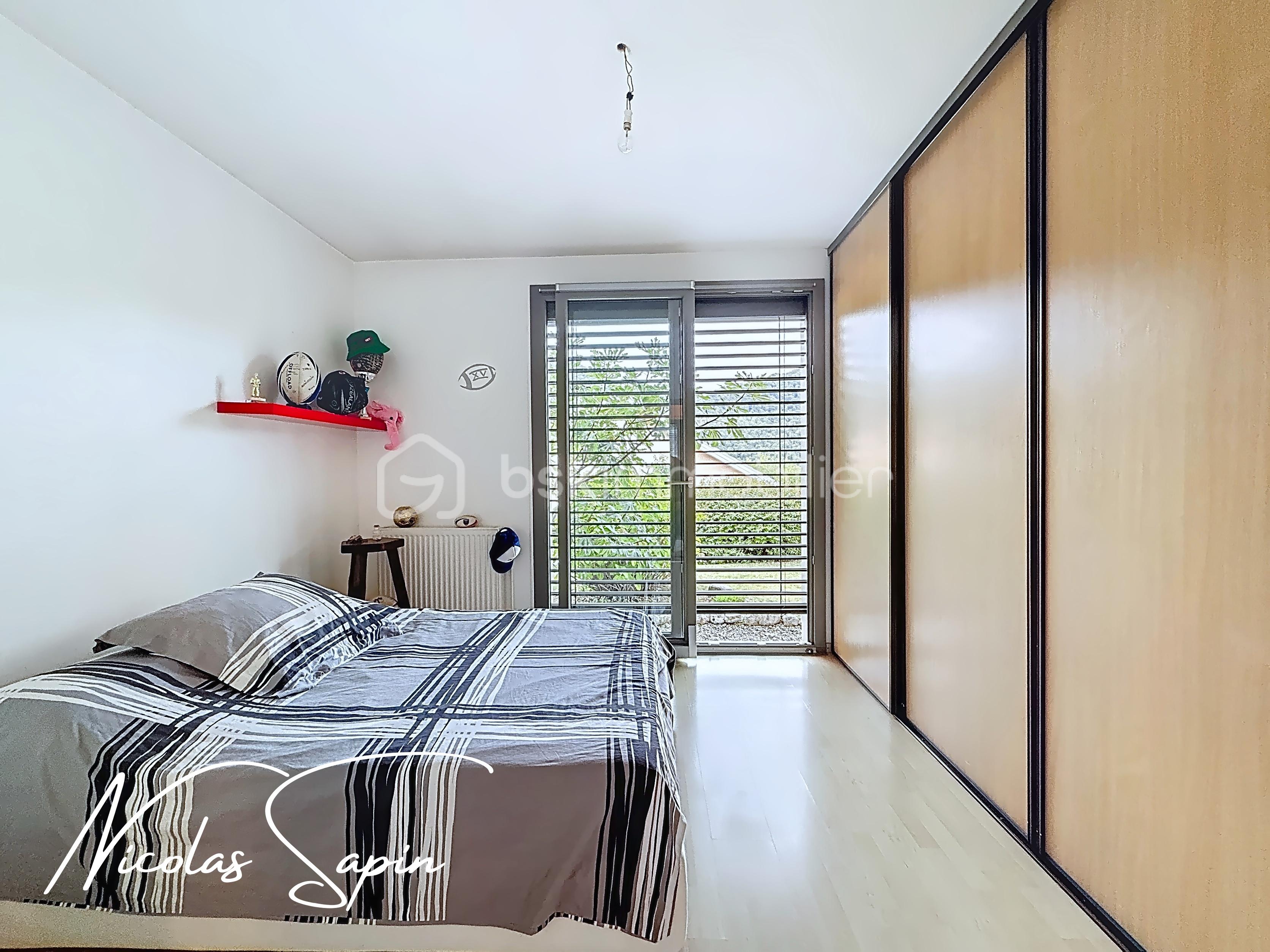 Maison de 160 m² - jarrie_00011.jpeg