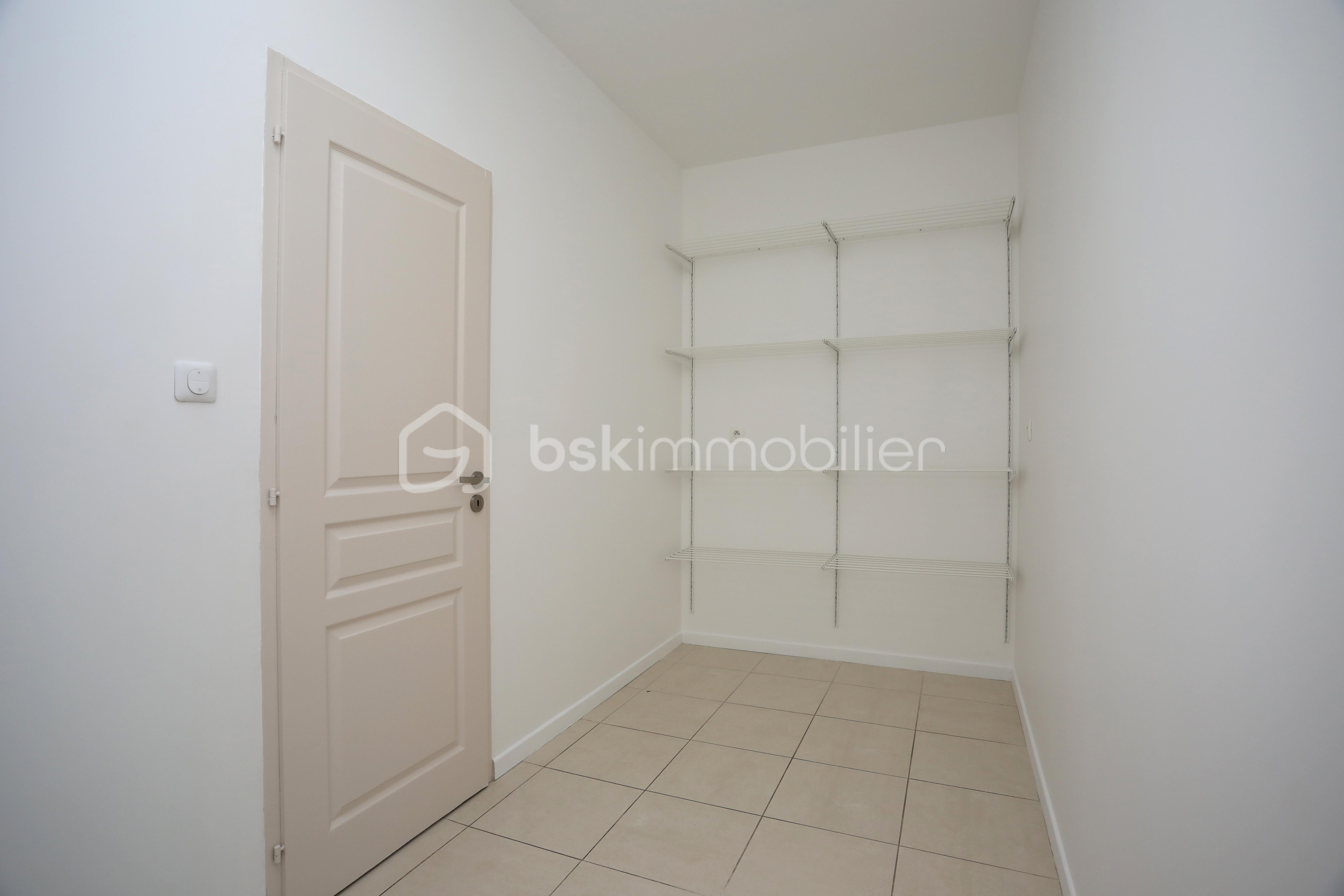 Echoppe de 120 m² - (108).JPG