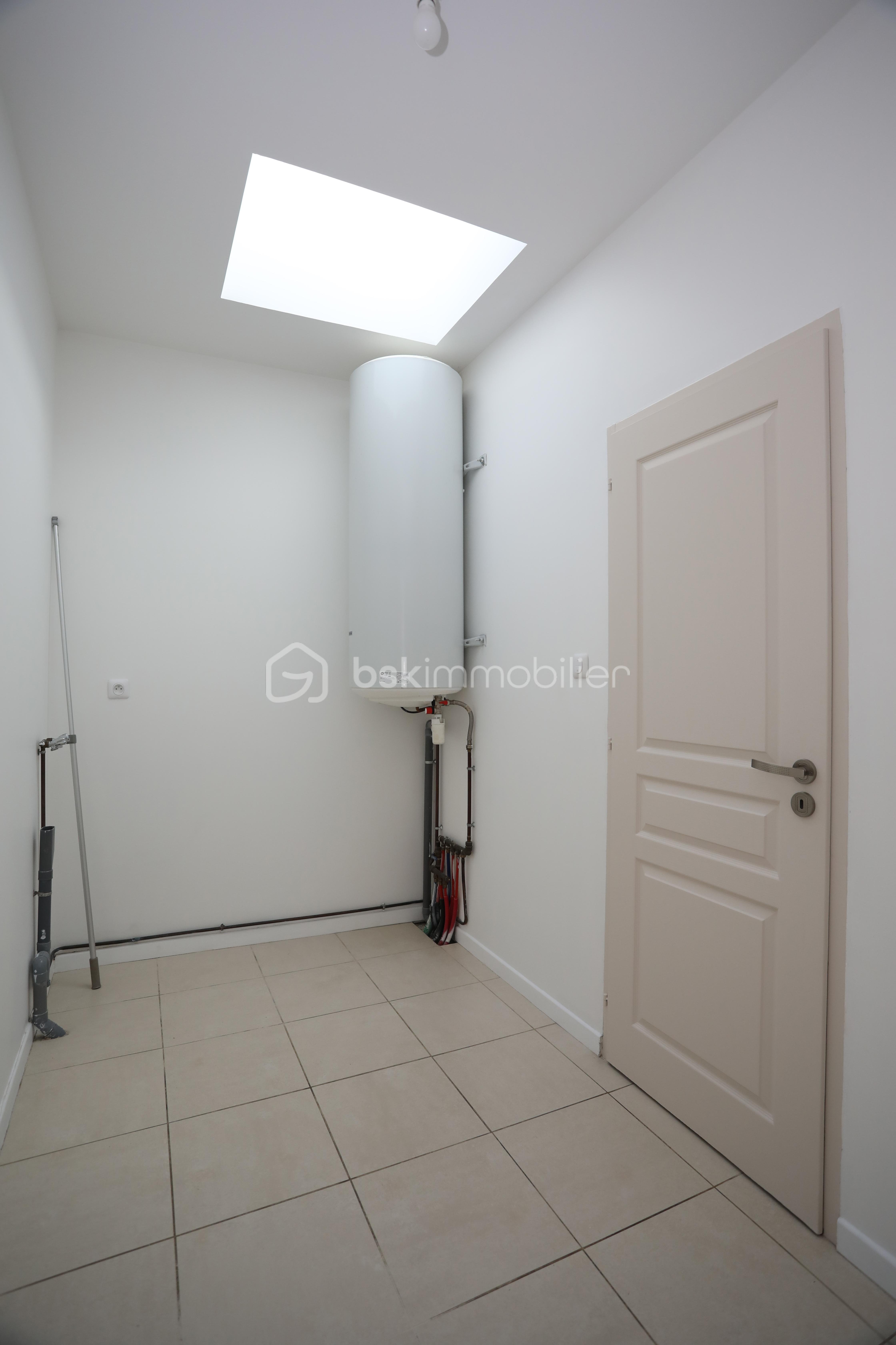 Echoppe de 120 m² - (109).JPG