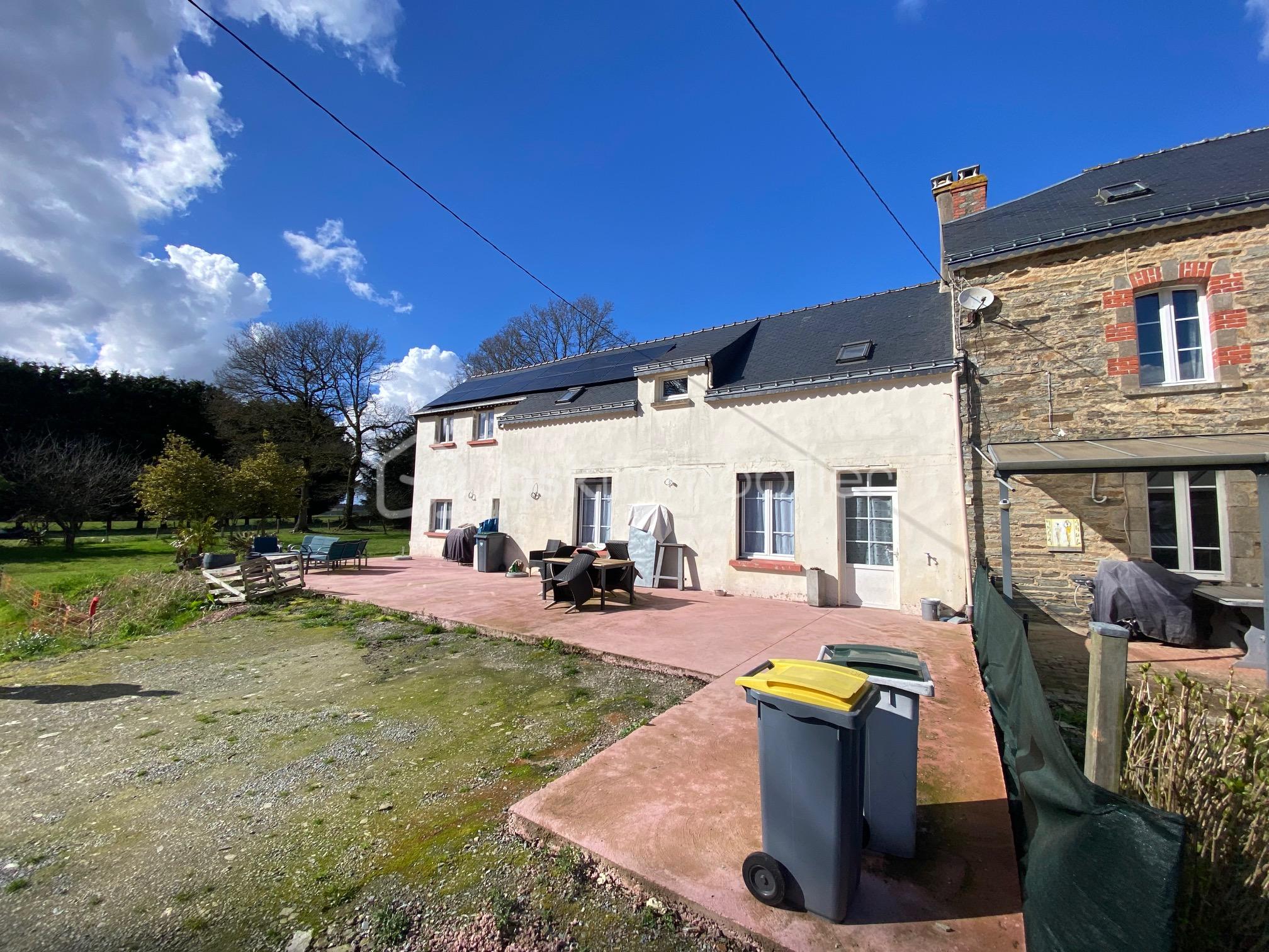 Maison de village de 143,97 m² - Photo estimation 3.jpg