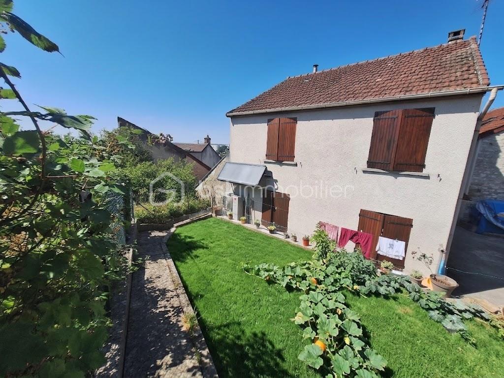 MAISON AR.jpg