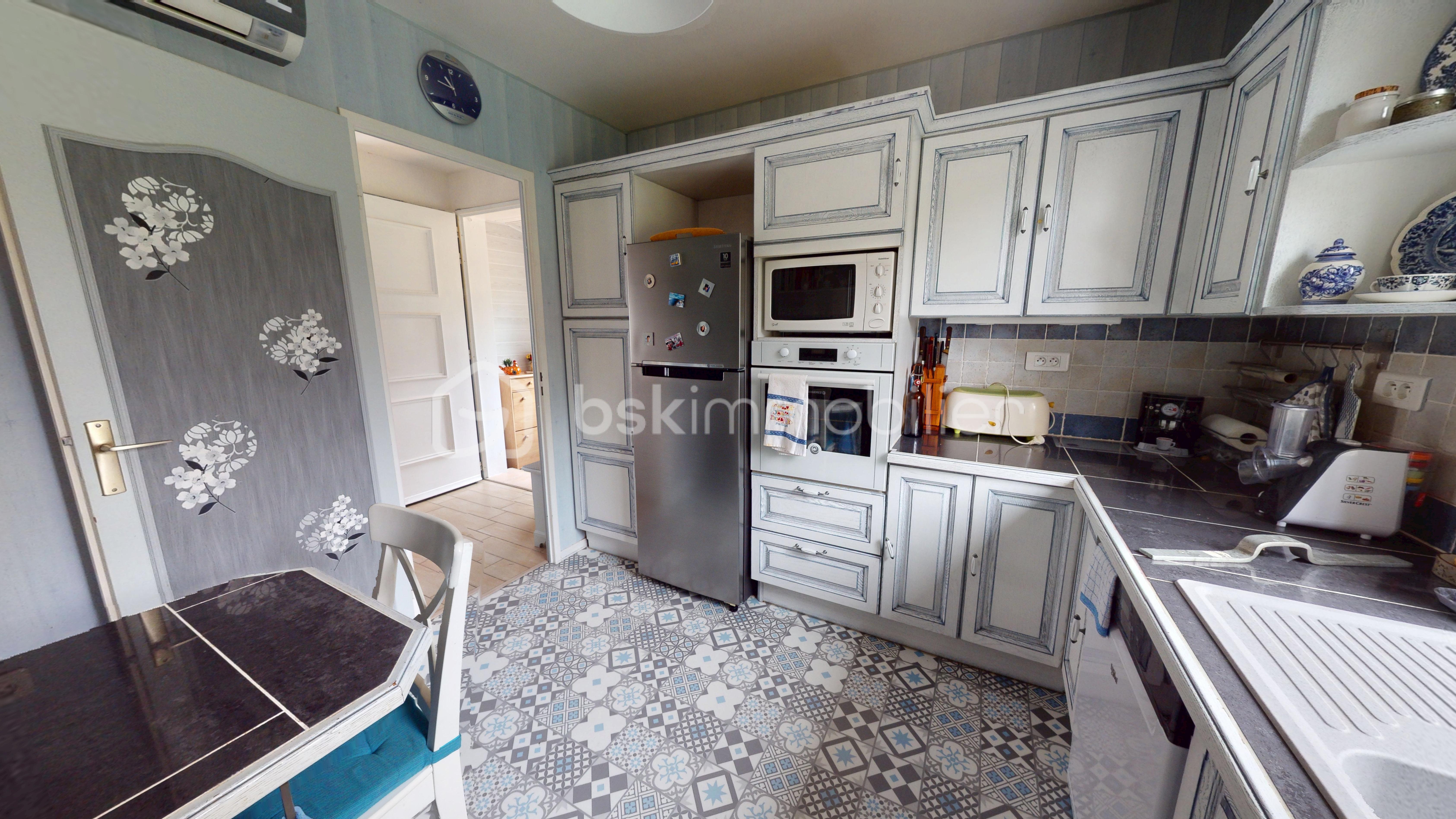 Pavillon de 70 m² - 10042025_121119.jpg