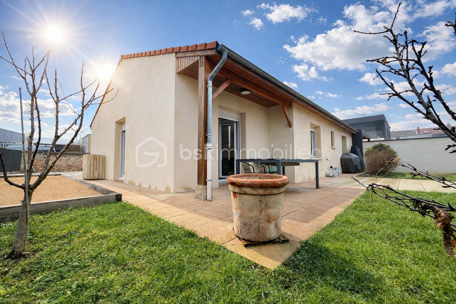 Maison de 104 m² - 4D9C7930-6ABA-4976-9CFF-8C4067F9CA0D.PNG