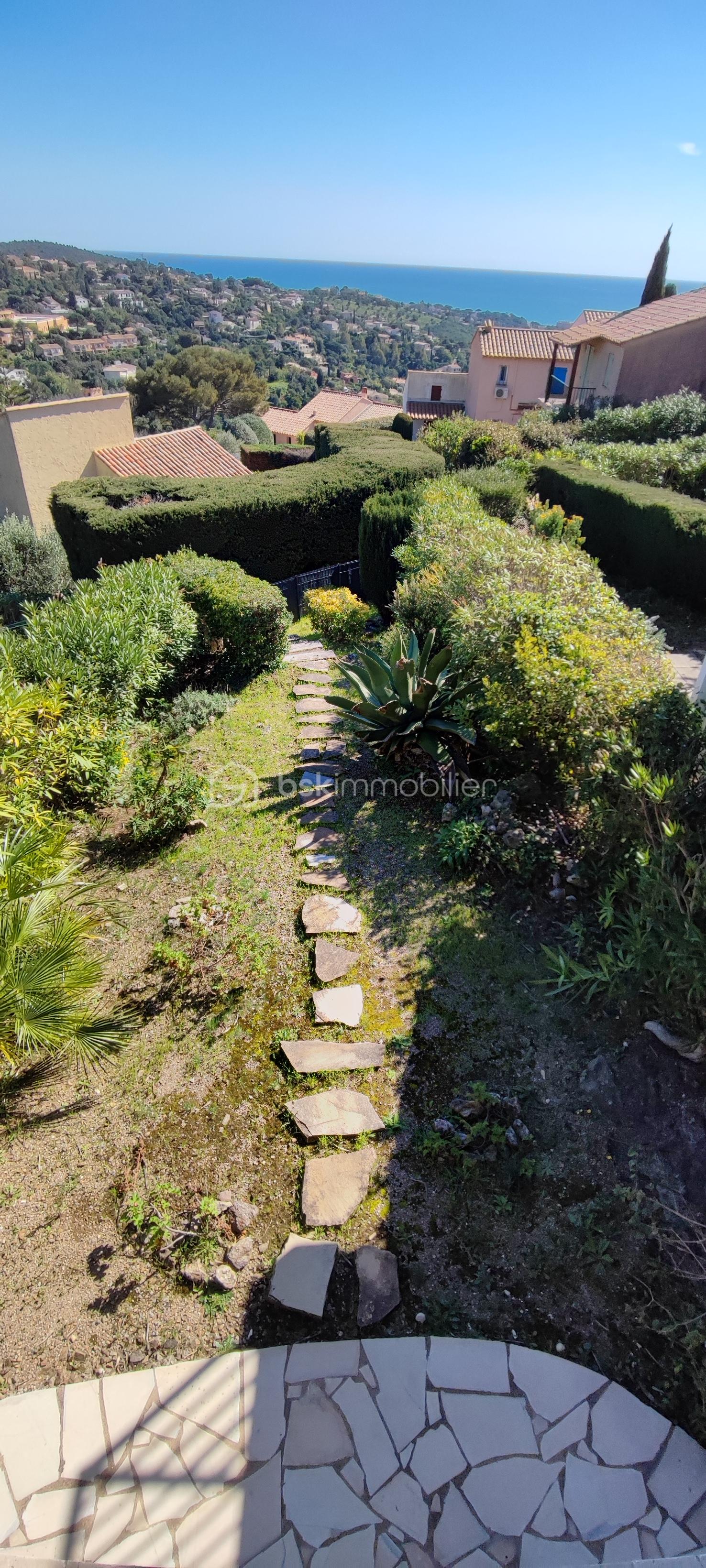 thierrin vue mer jardin du bas.jpg