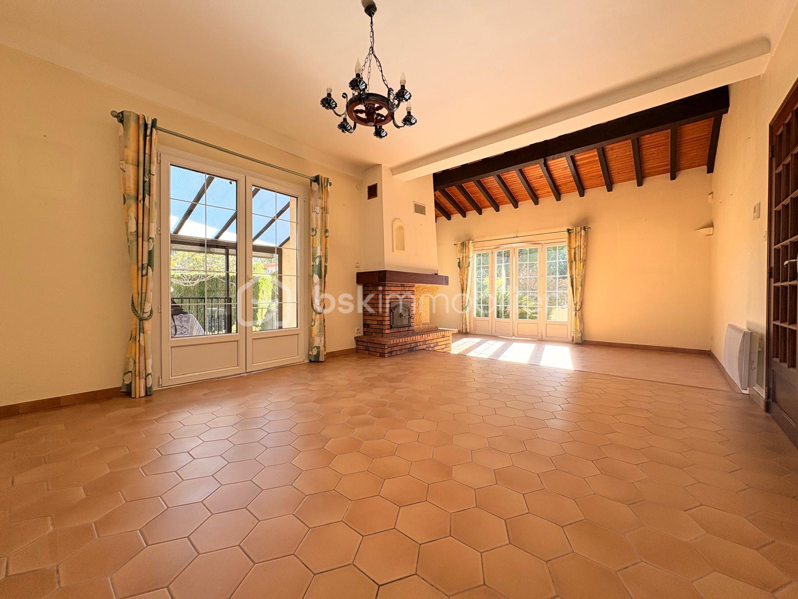 Maison de 140 m² - WhatsApp Image 2025-10-28 à 08.14.17_24663109.jpg