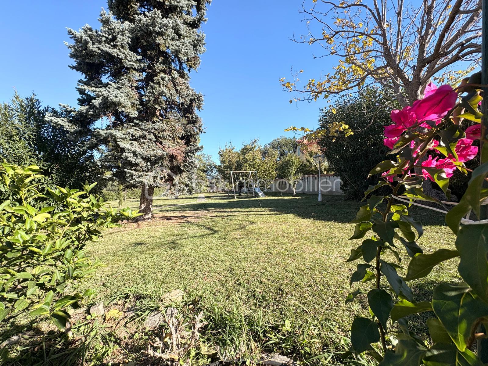 Maison de 140 m² - WhatsApp Image 2025-10-28 à 08.14.20_ab254620.jpg