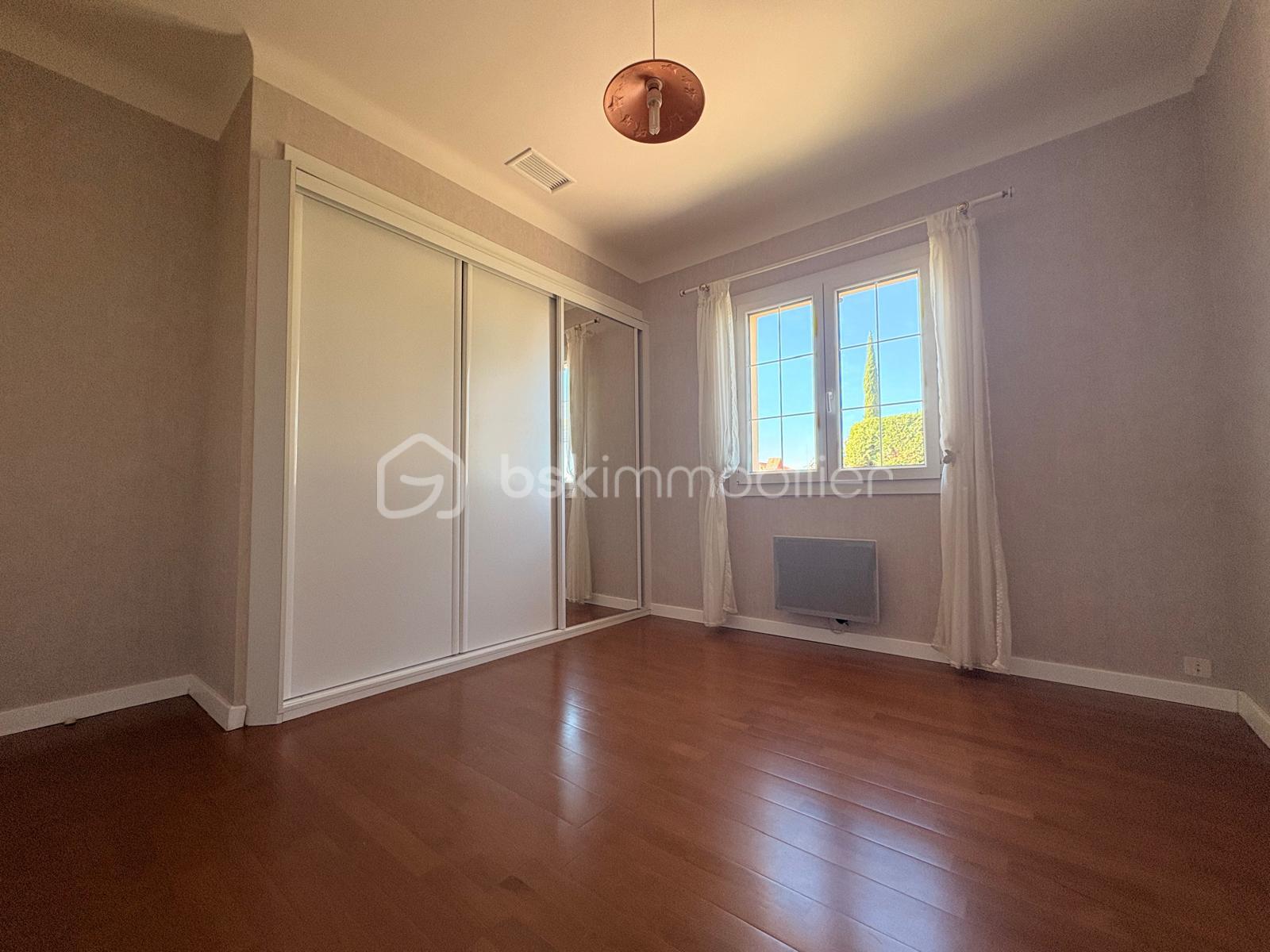 Maison de 140 m² - WhatsApp Image 2025-10-28 à 08.14.17_d6751efb.jpg